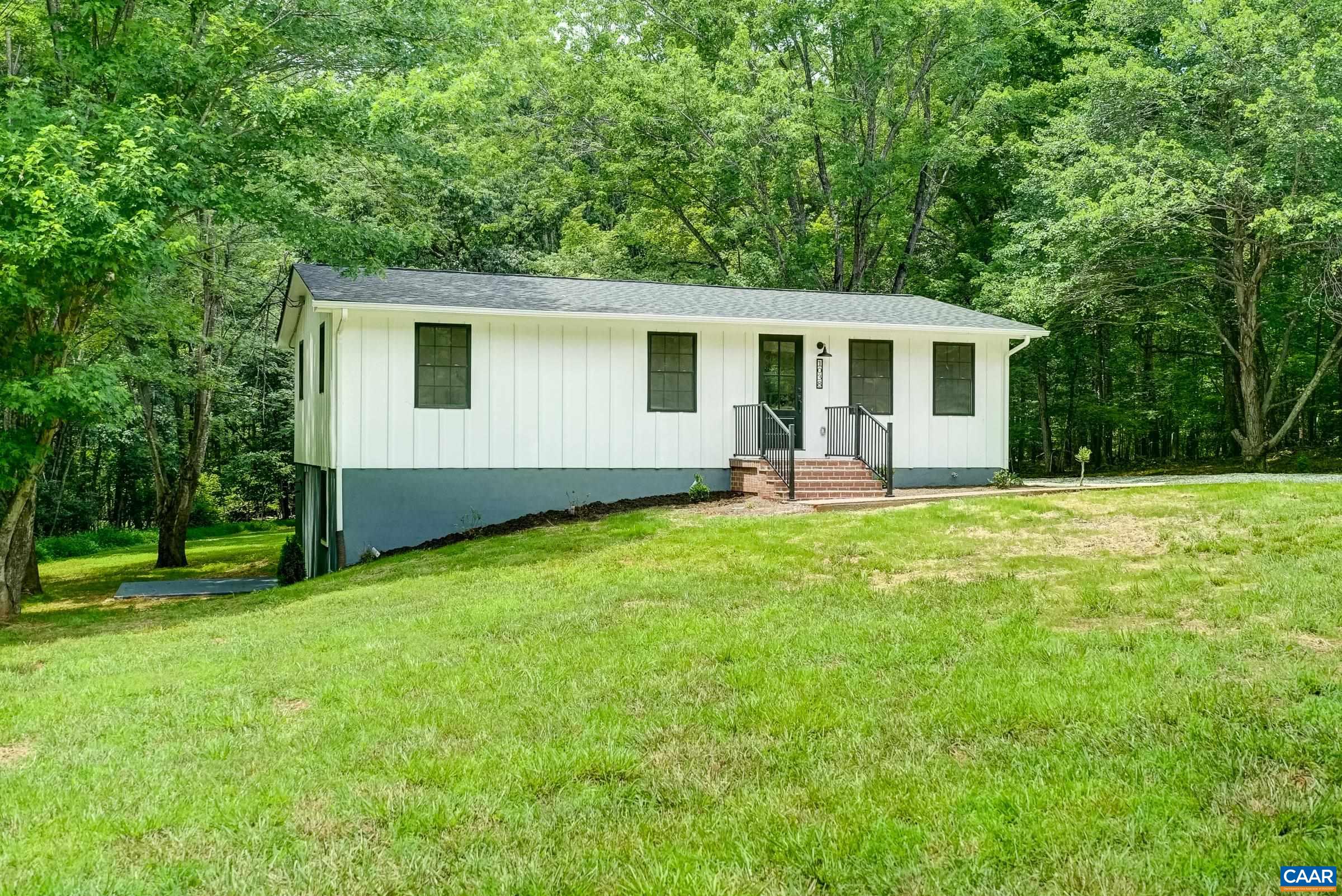 1038 SMITH RD