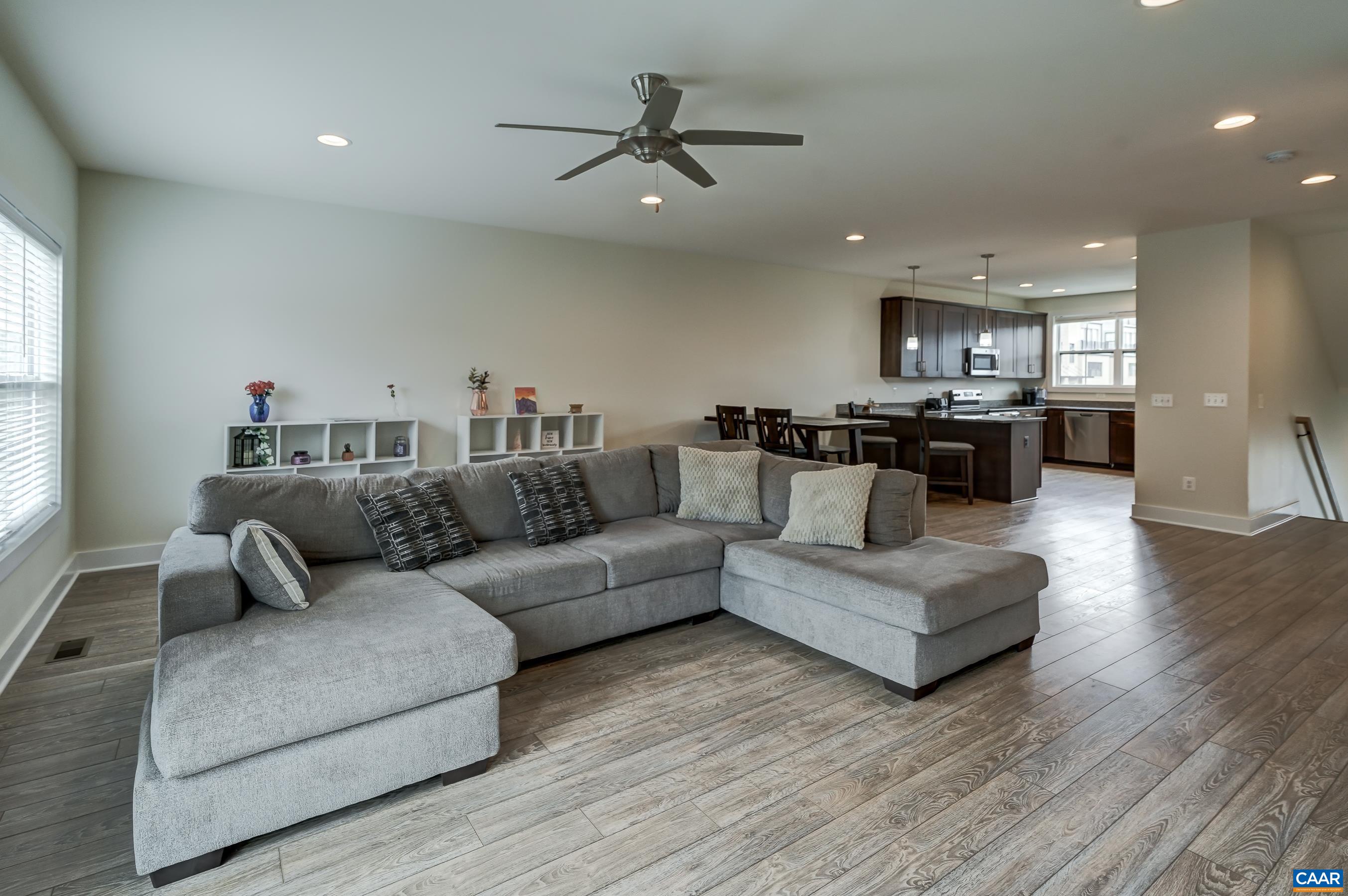 924 ORION LN
