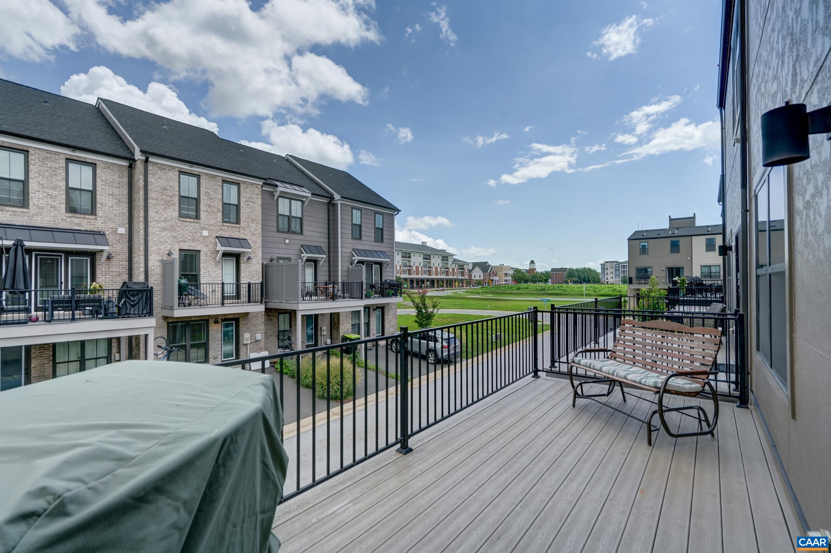 924 ORION LN