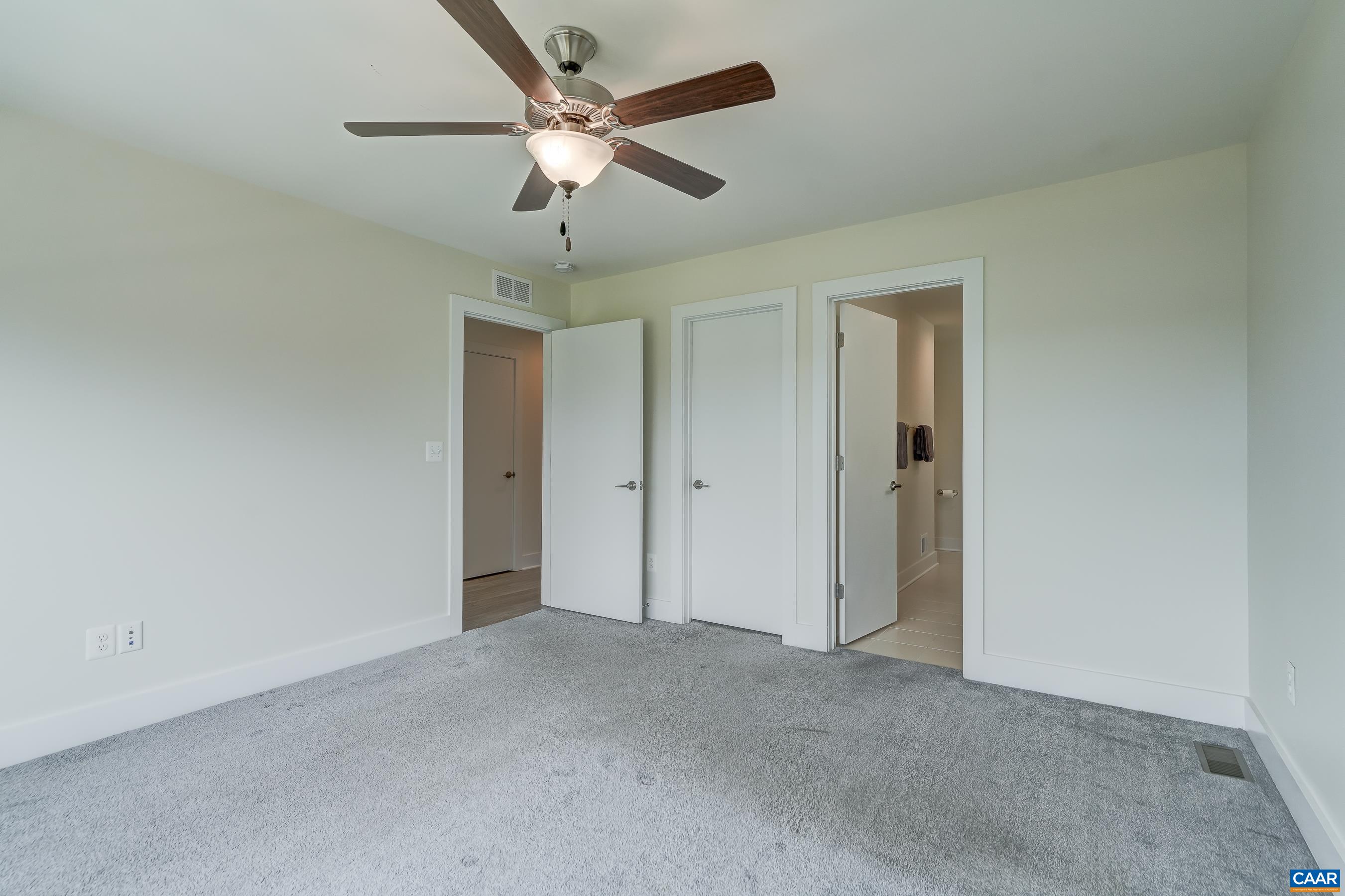 924 ORION LN