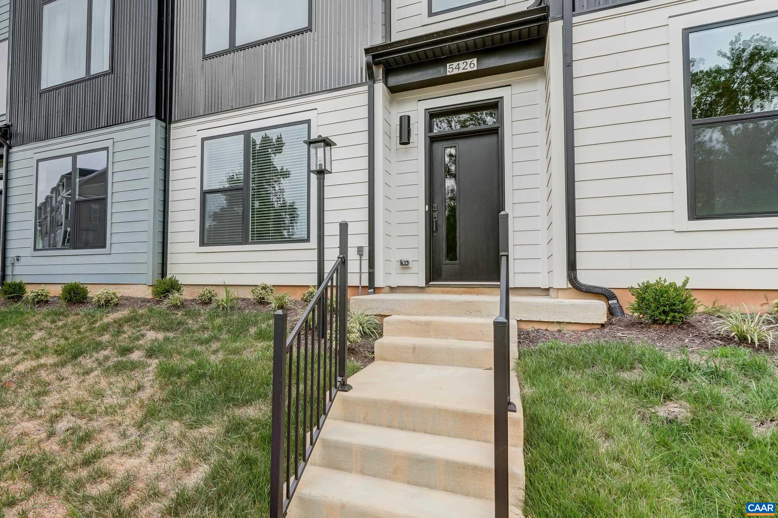 5426 GOLF DR