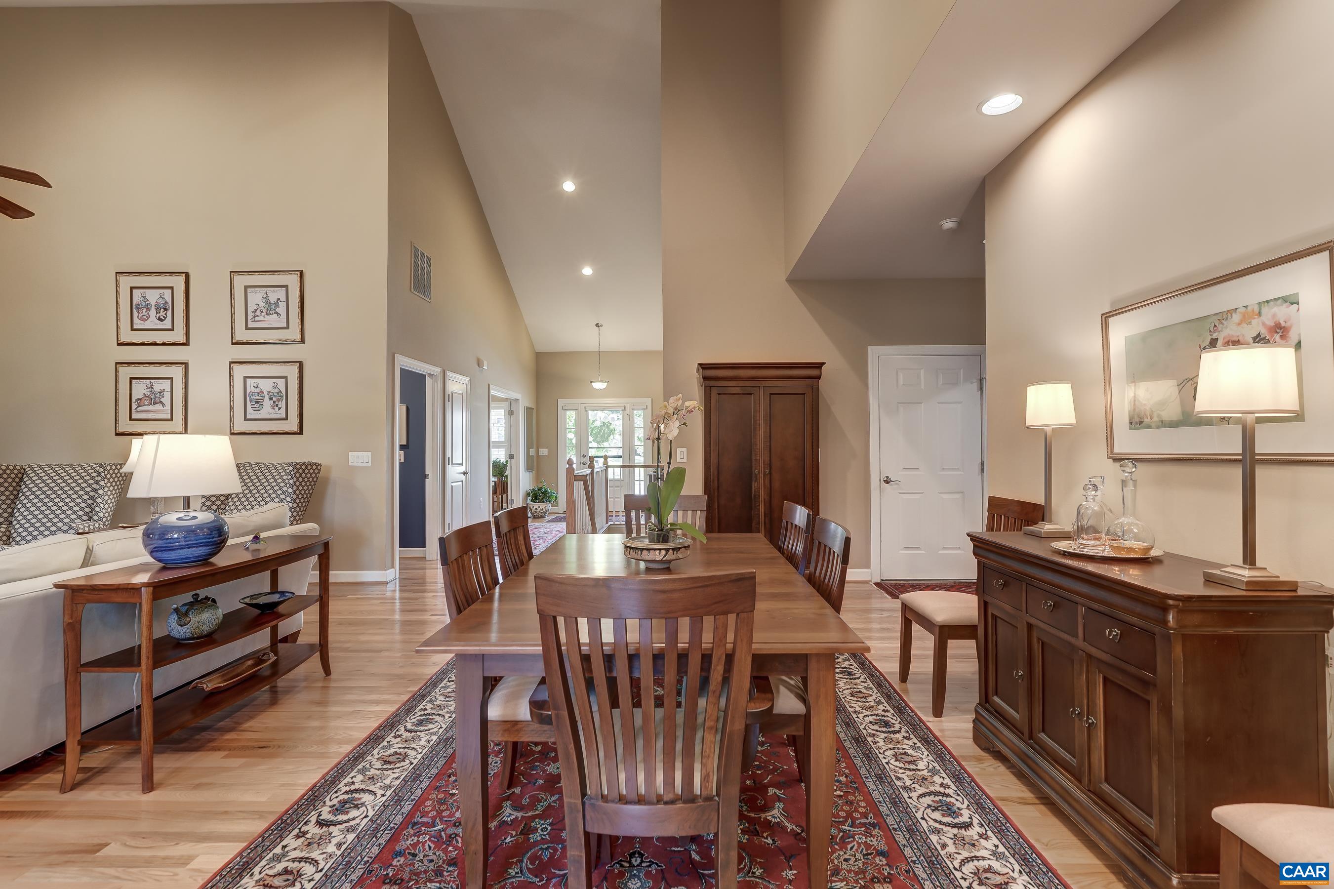 1608 SAWGRASS CT
