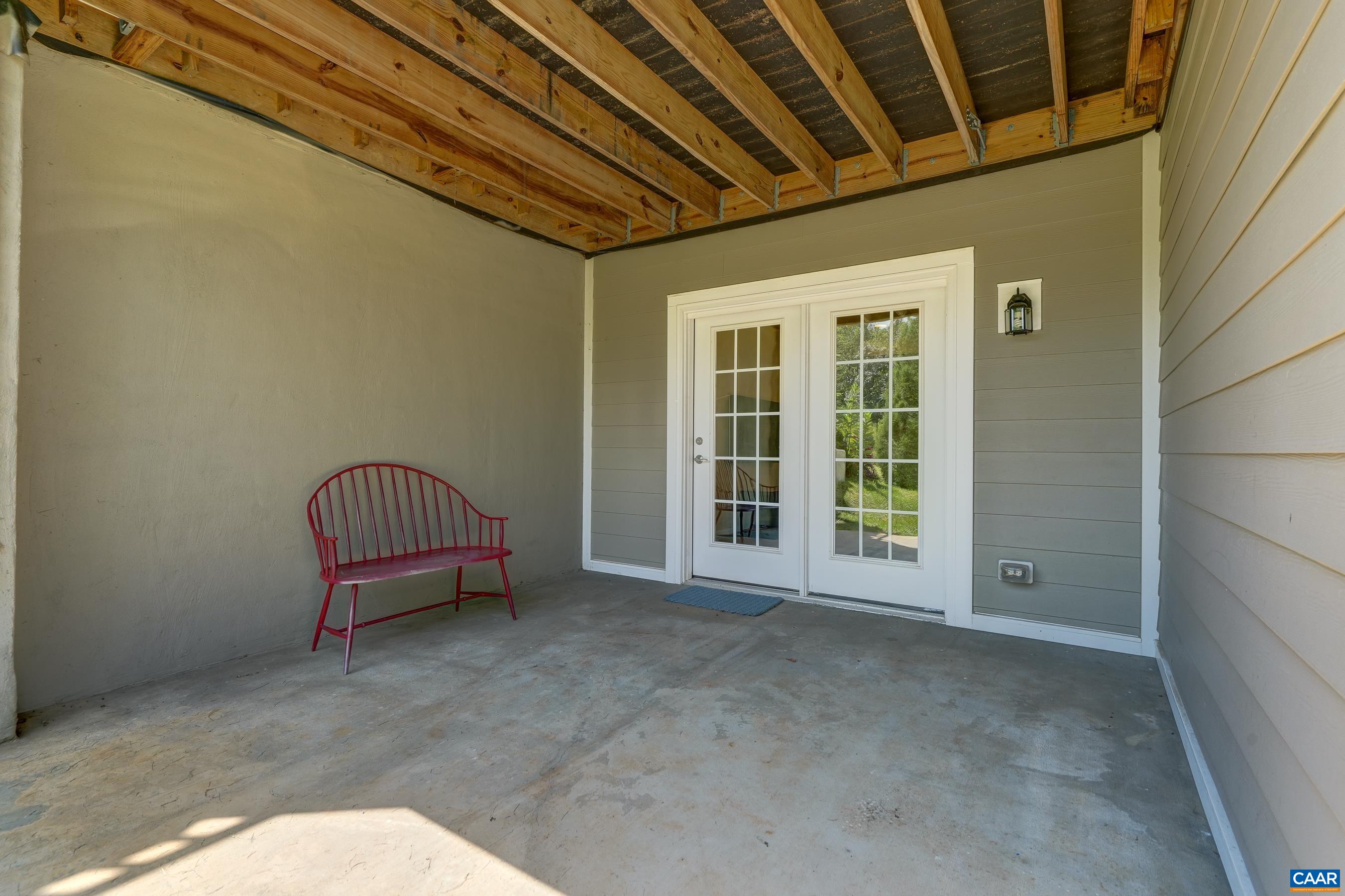 1608 SAWGRASS CT