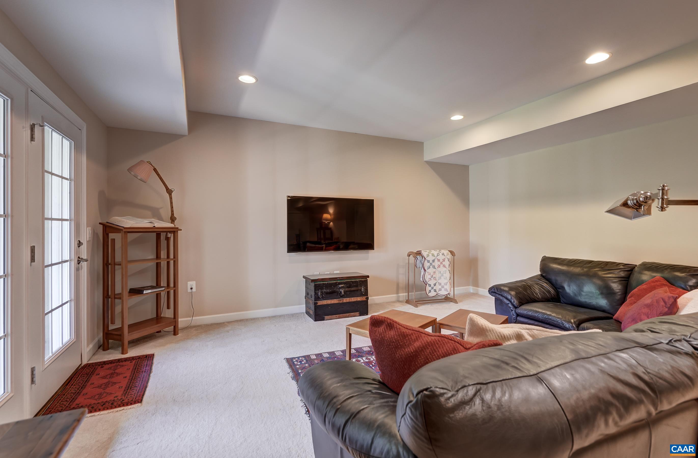 1608 SAWGRASS CT