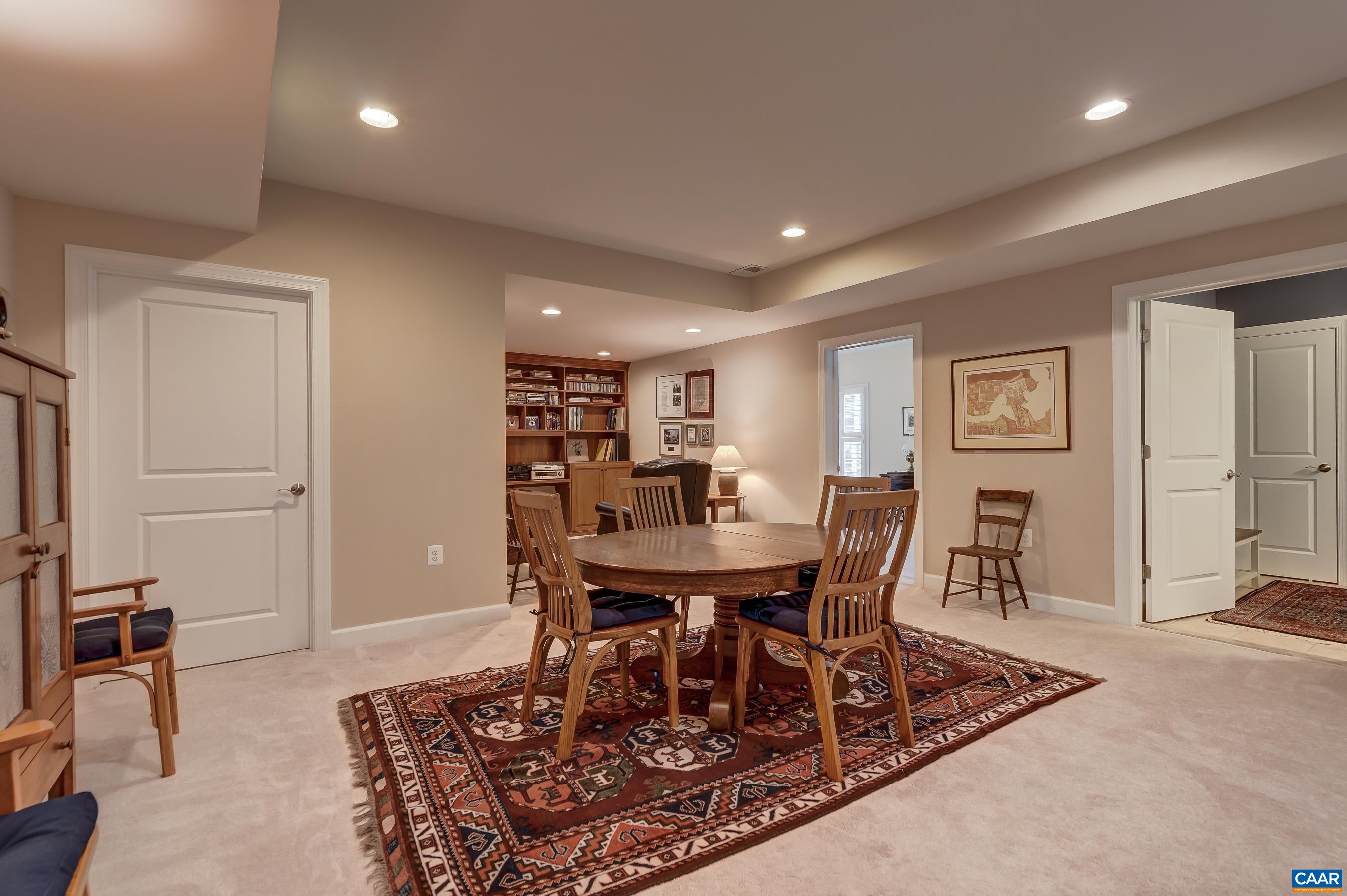 1608 SAWGRASS CT