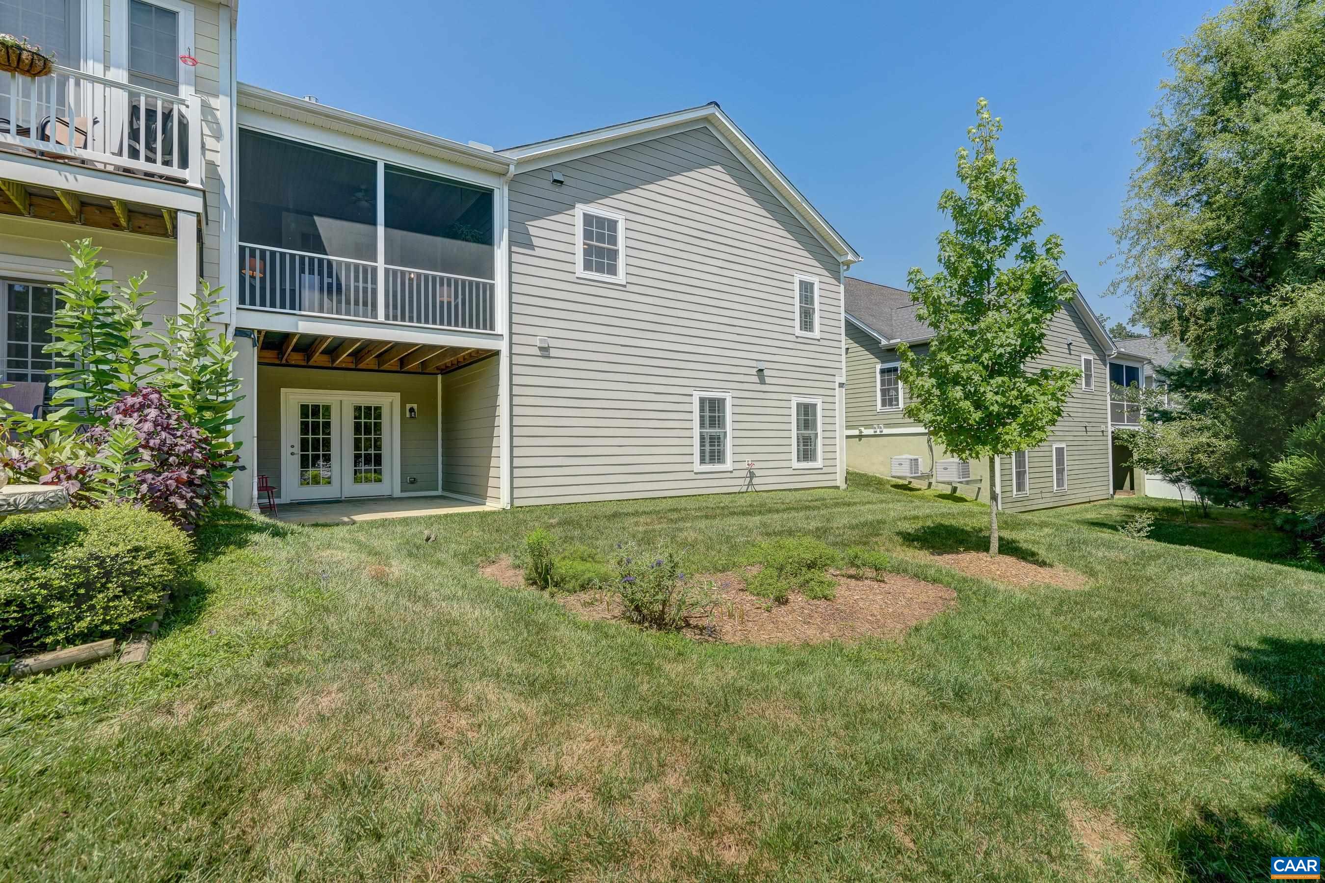 1608 SAWGRASS CT