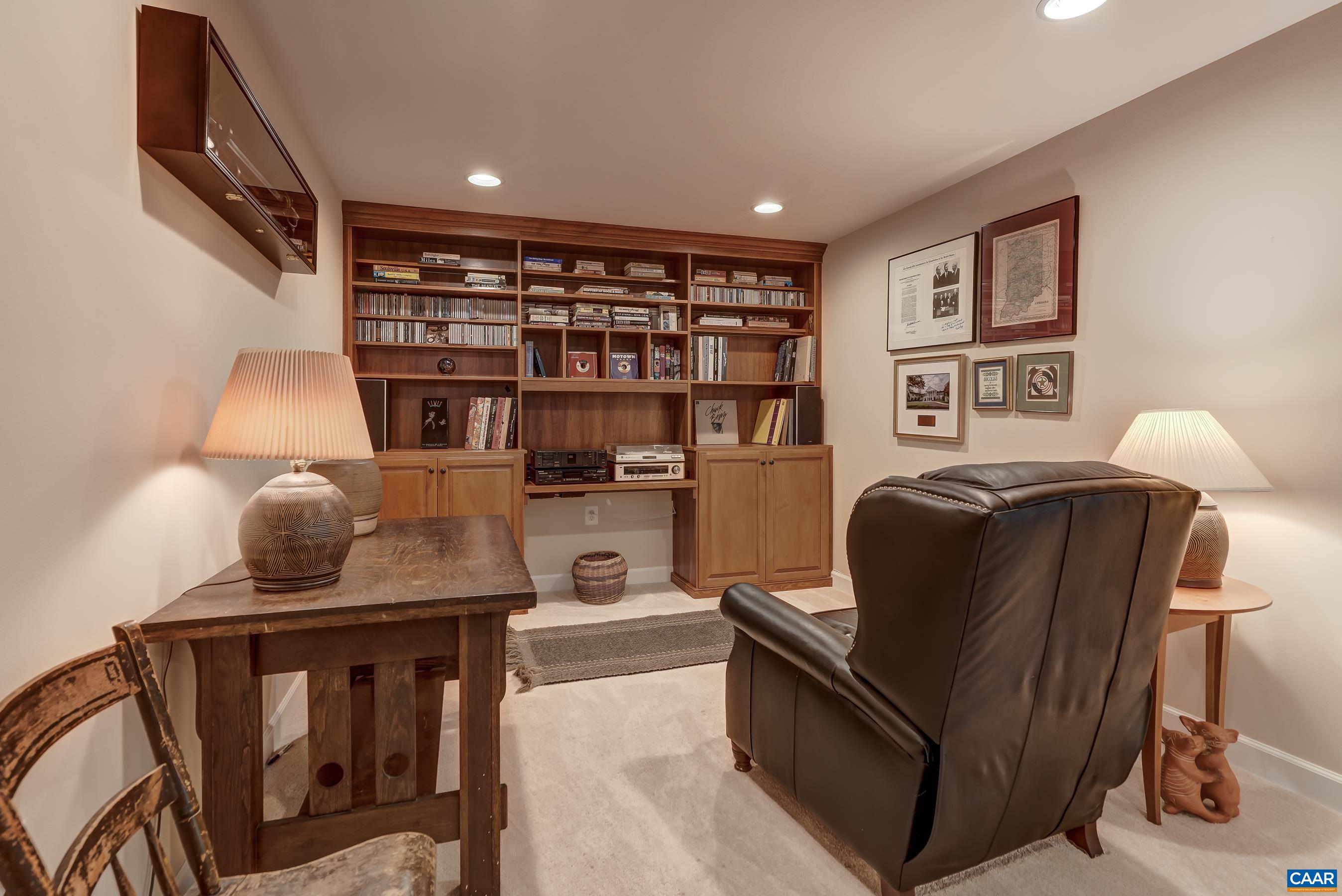 1608 SAWGRASS CT