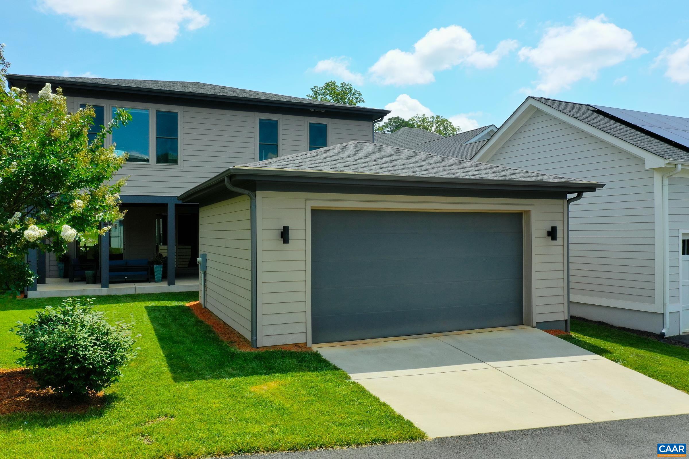 1329 PEN PARK LN
