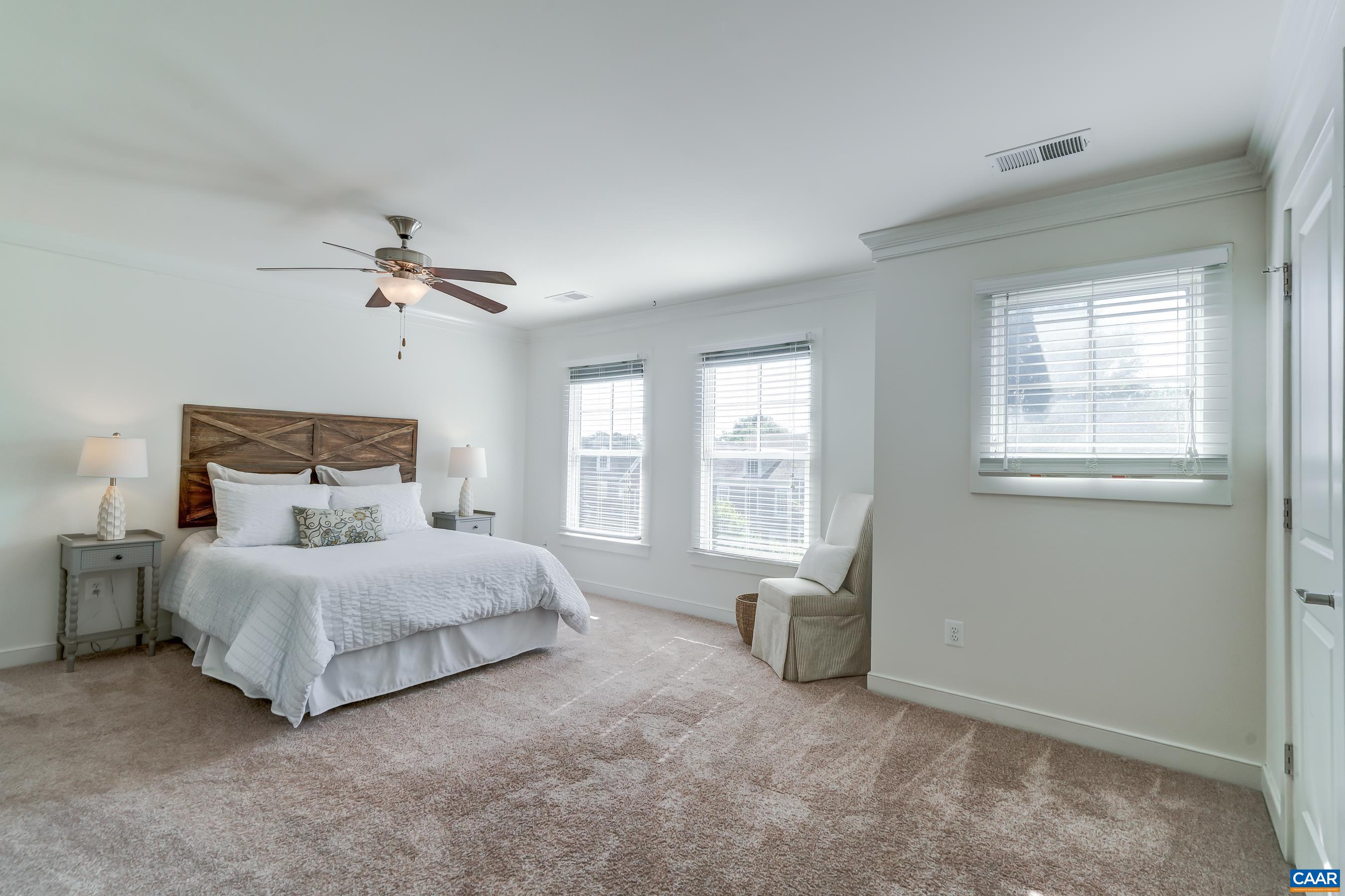 1059 KILLDEER LN