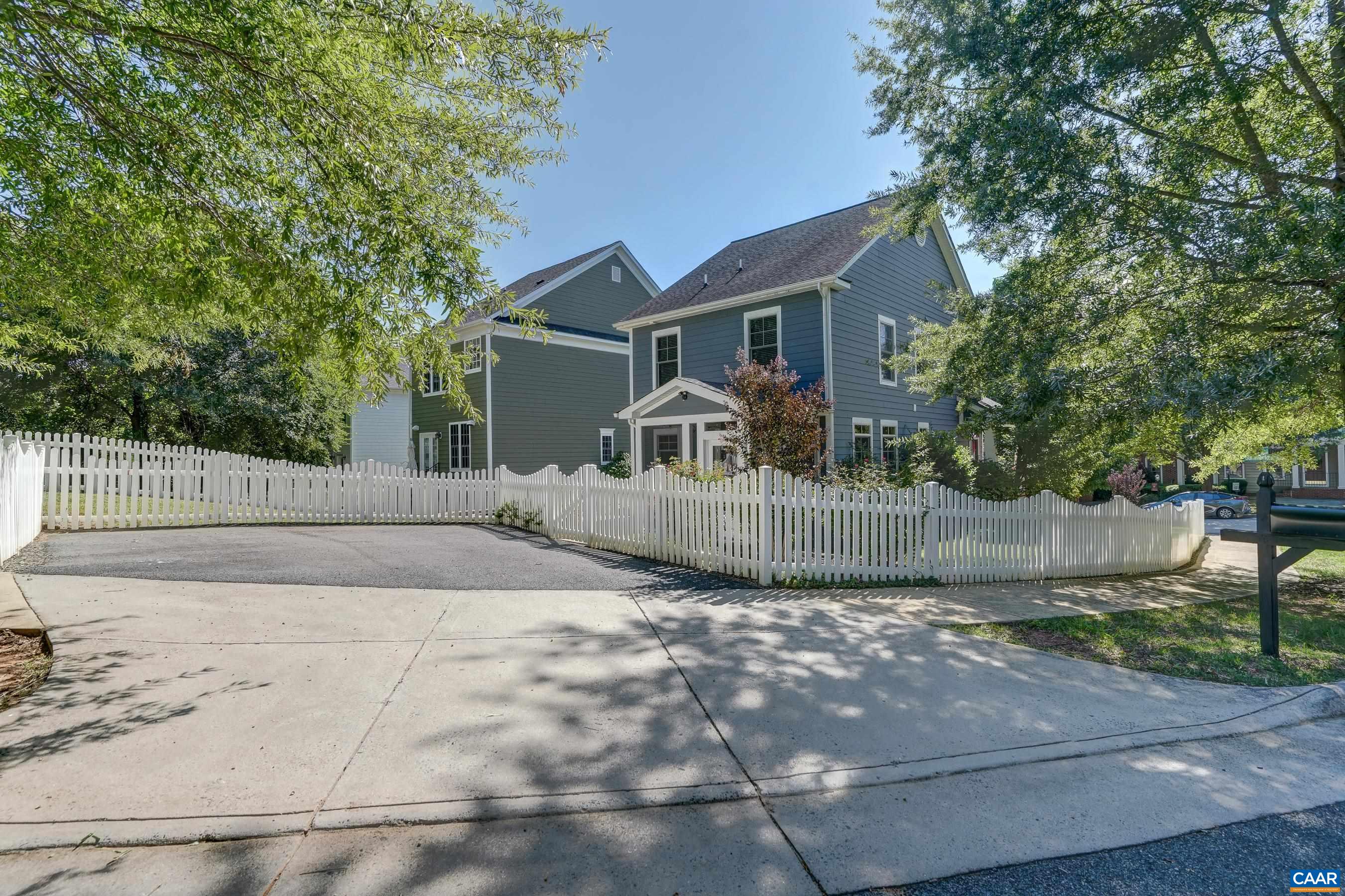 1059 KILLDEER LN