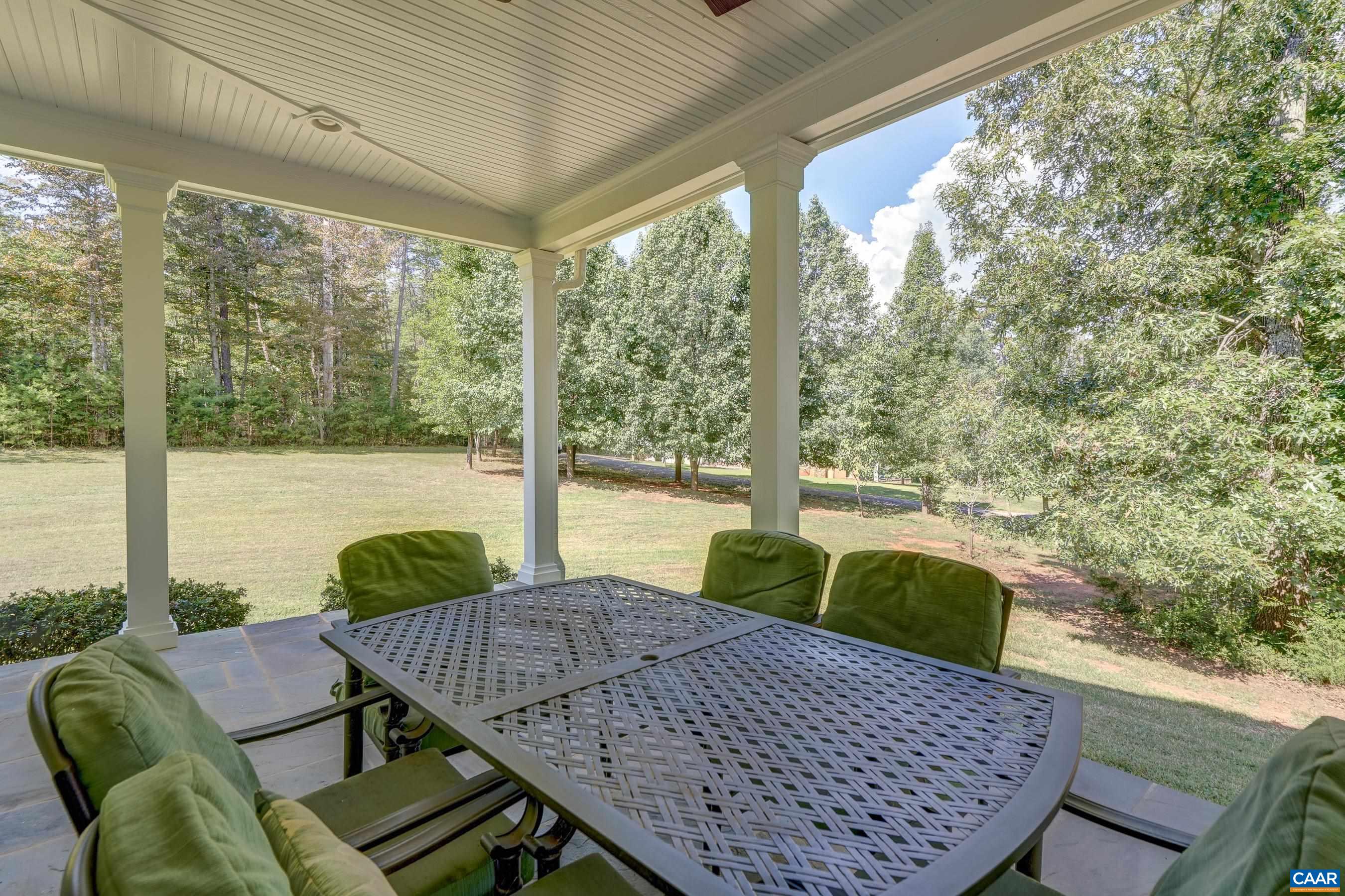 140 LYNX FARM LN