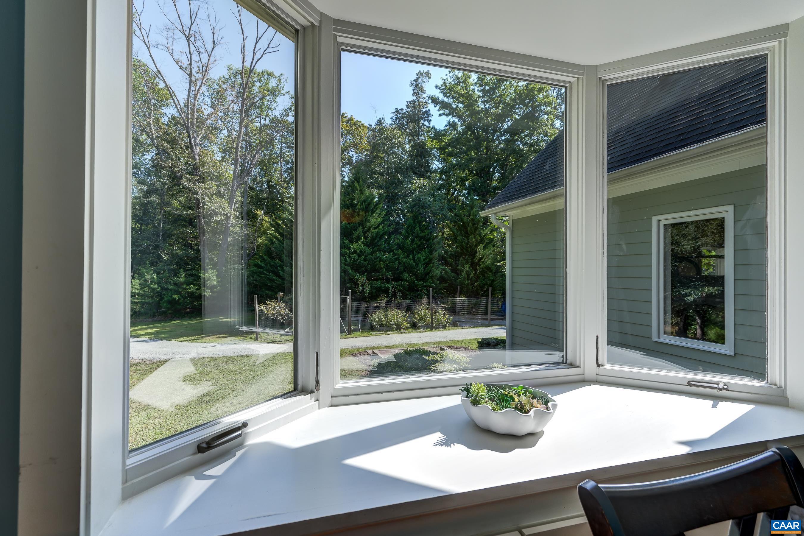 140 LYNX FARM LN