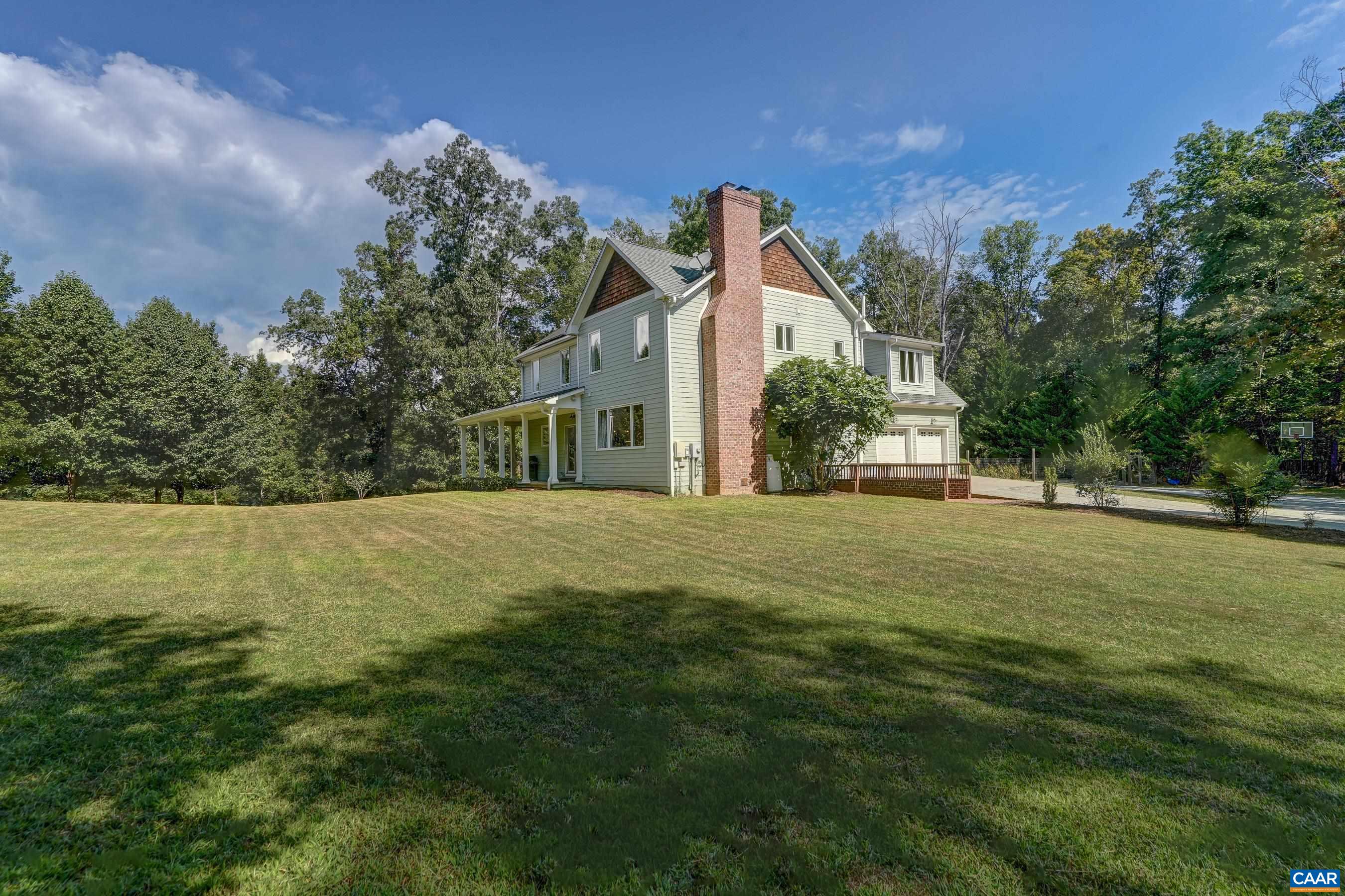 140 LYNX FARM LN