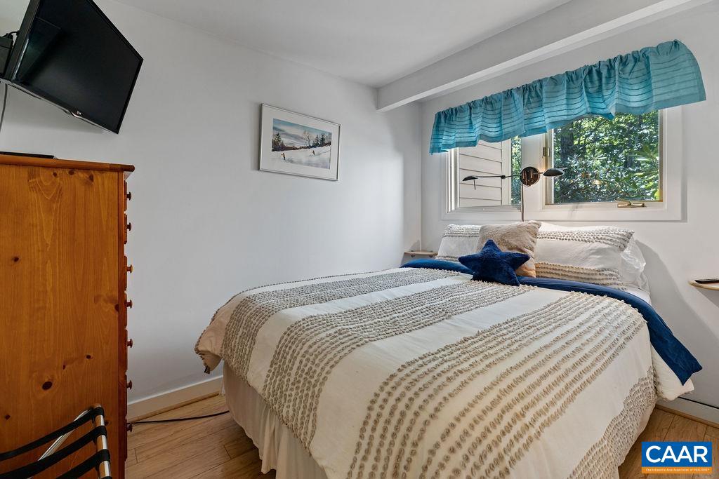 108 EAGLES CT CONDOS