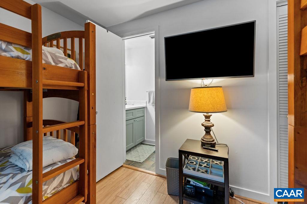 108 EAGLES CT CONDOS