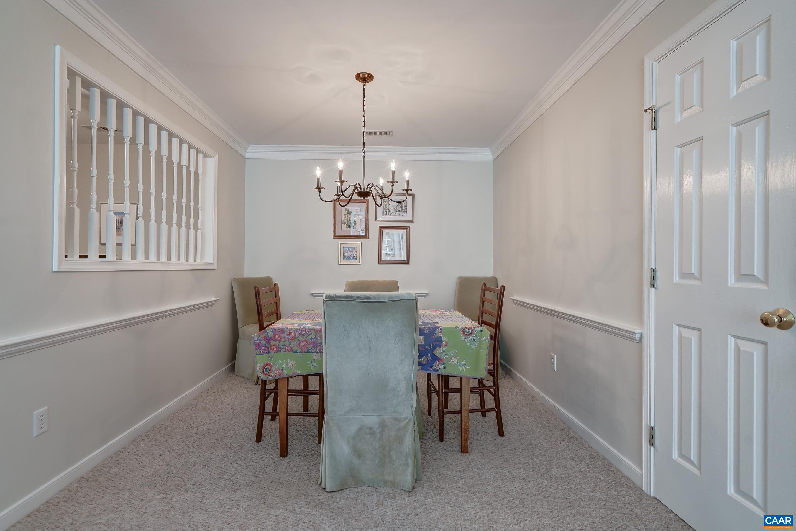 570 PEBBLE HILL CT