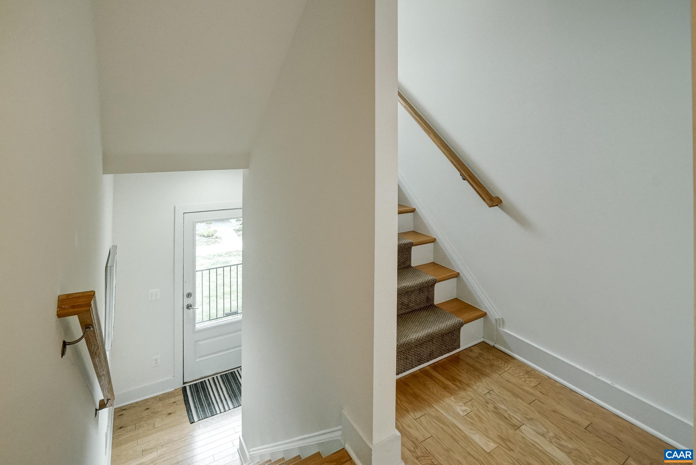 407 FENNEL RD