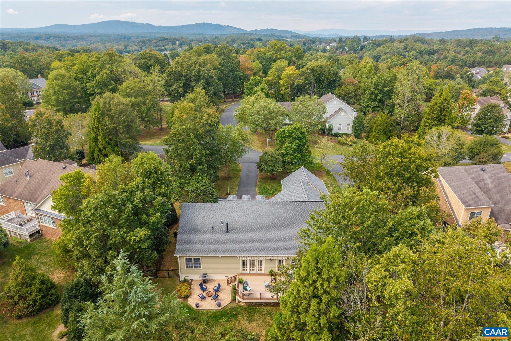 3422 DARBY RD