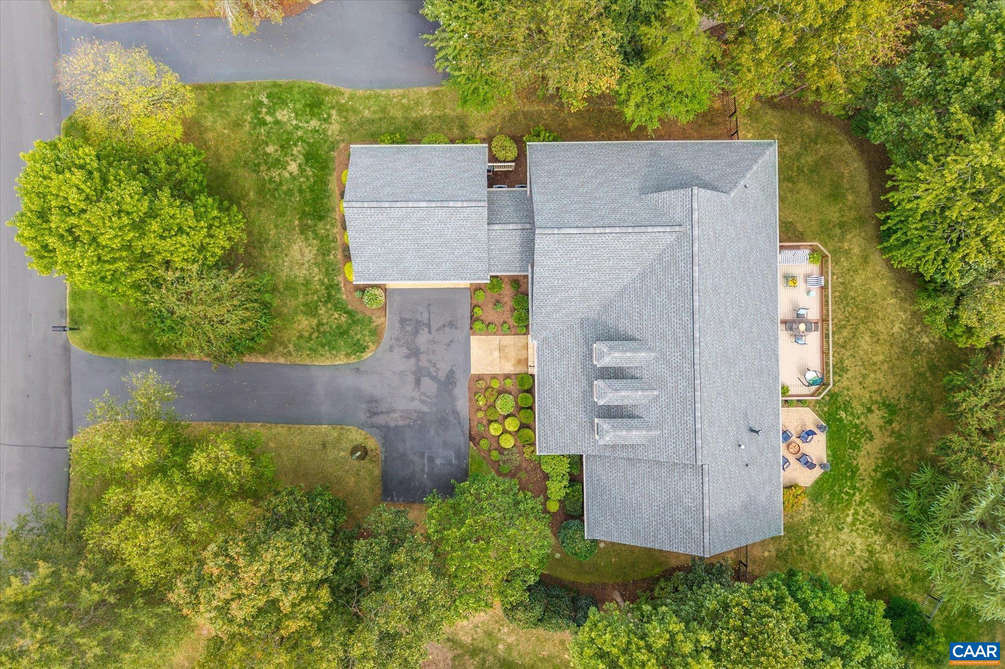 3422 DARBY RD