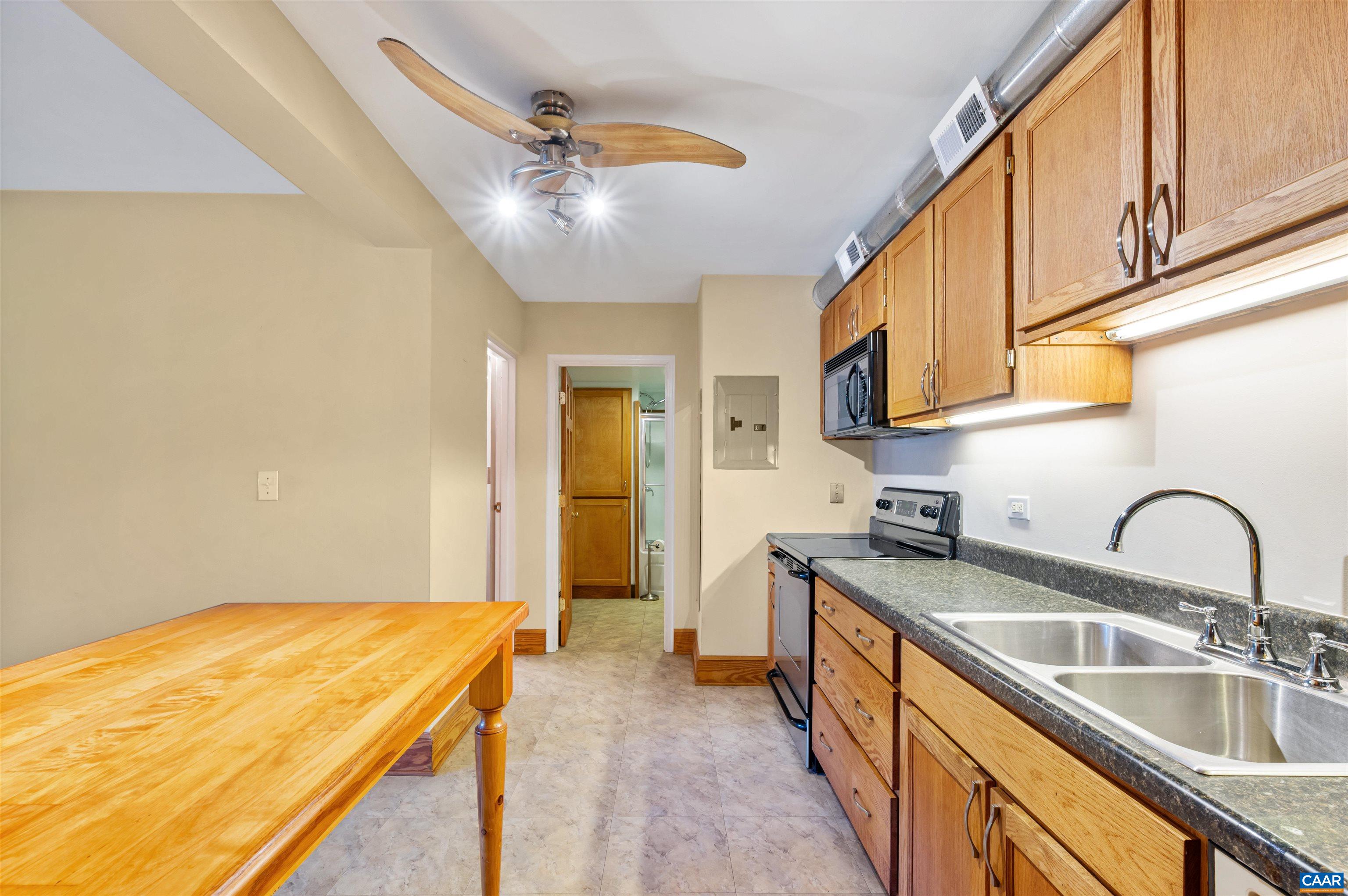 1800 JEFFERSON PARK AVE Unit: 39