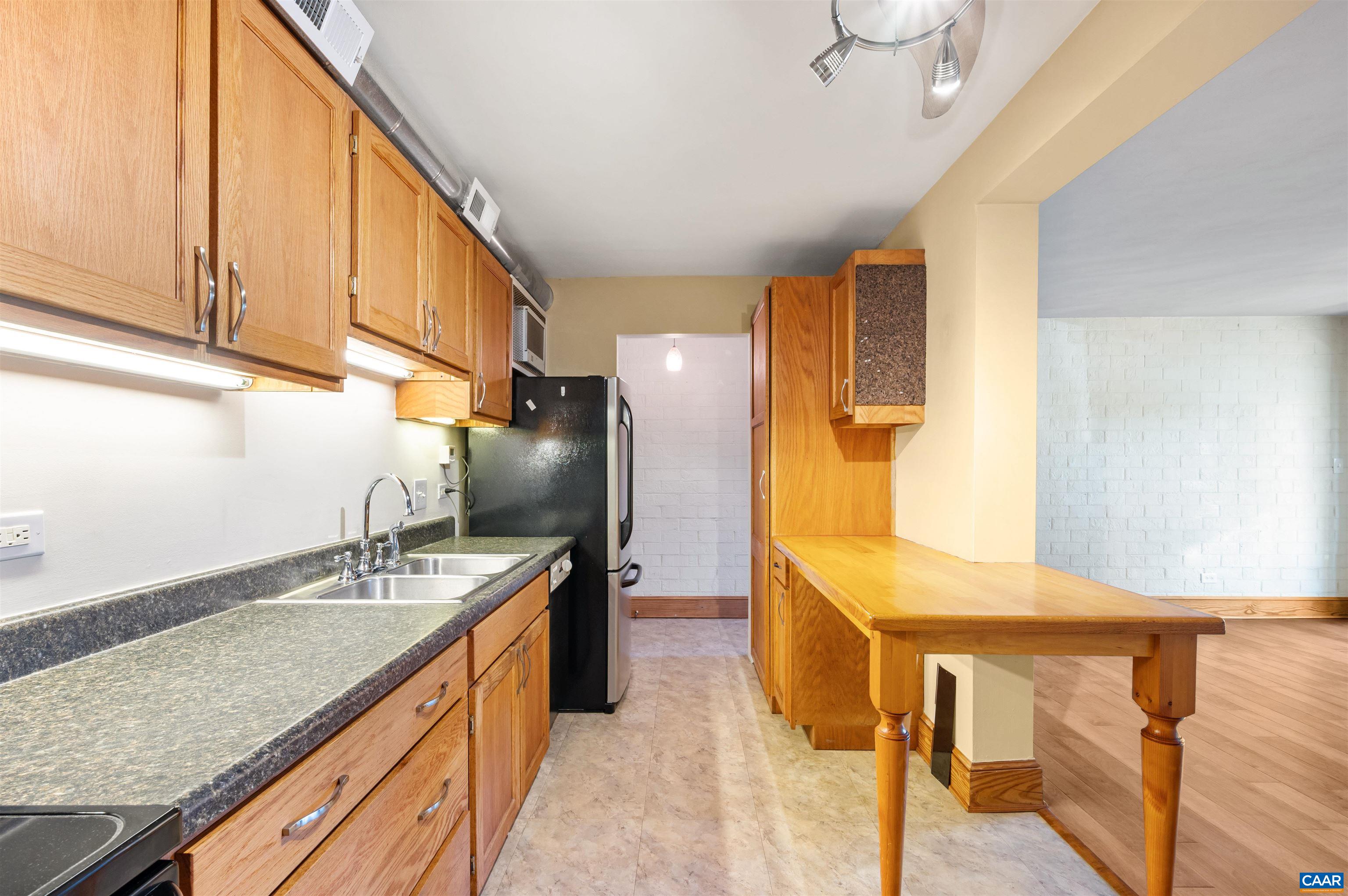 1800 JEFFERSON PARK AVE Unit: 39