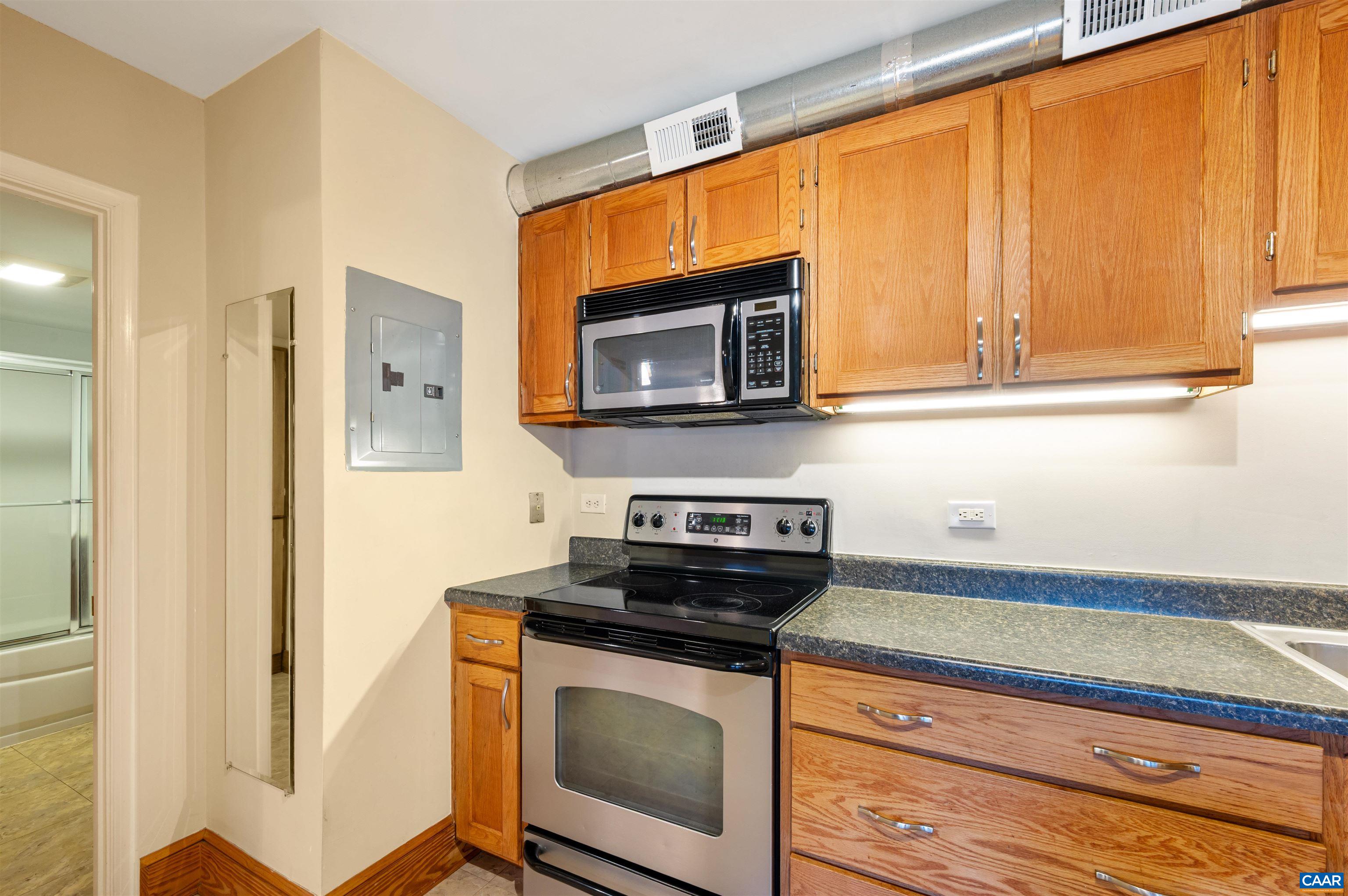 1800 JEFFERSON PARK AVE Unit: 39