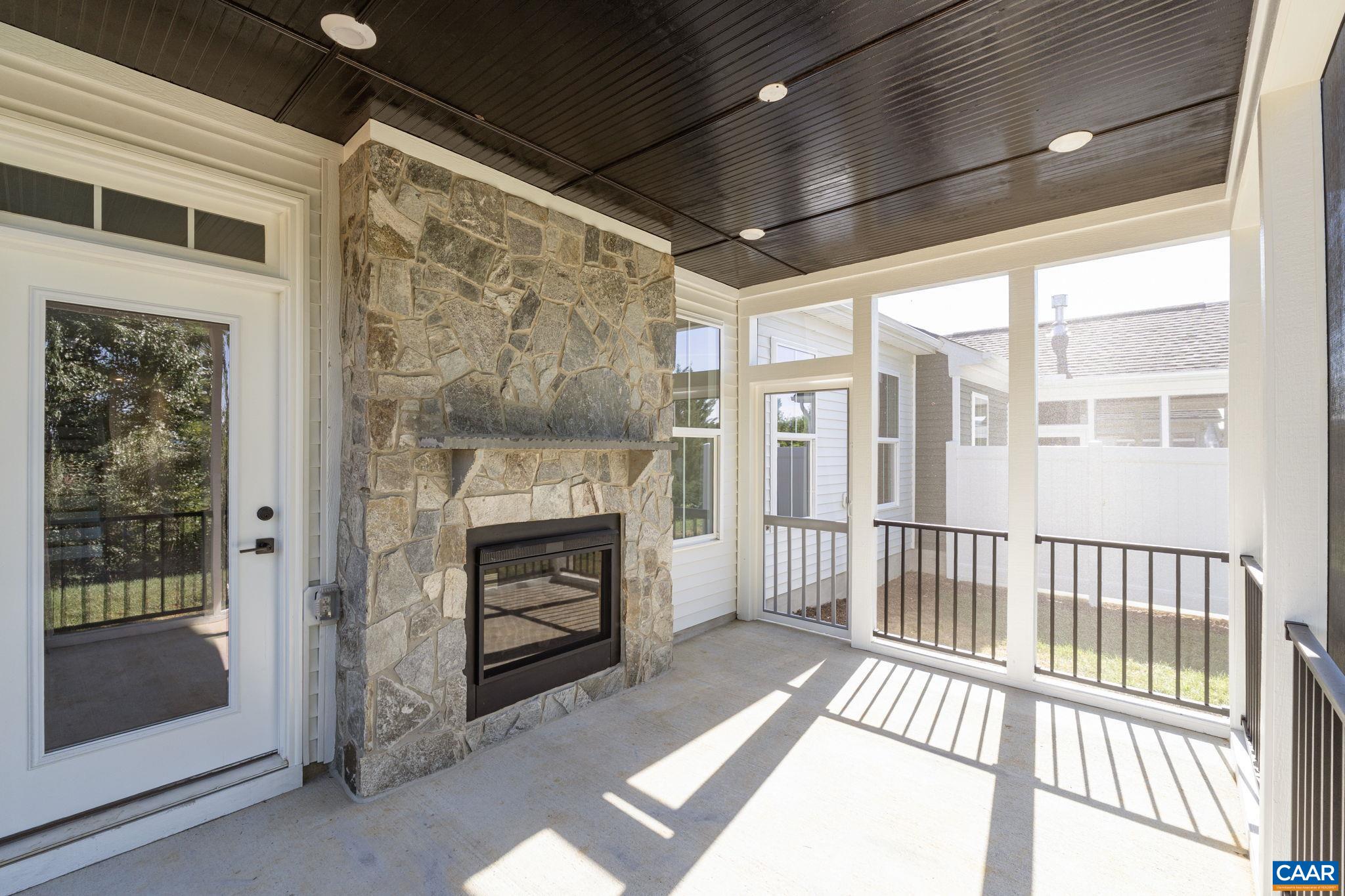 112 SUNBIRD LN