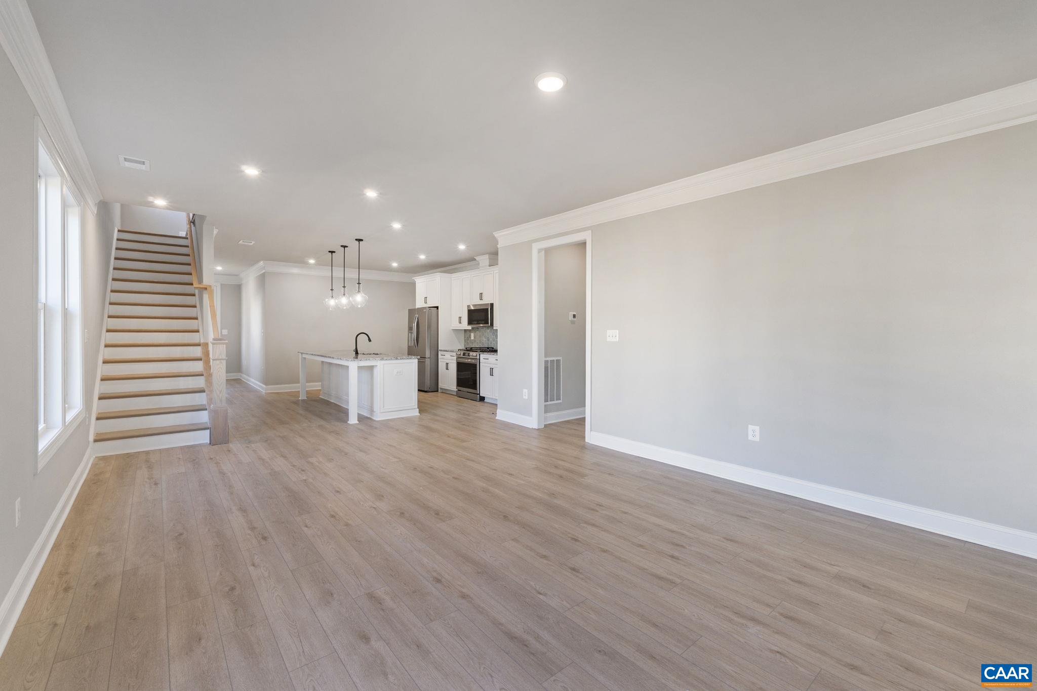 112 SUNBIRD LN