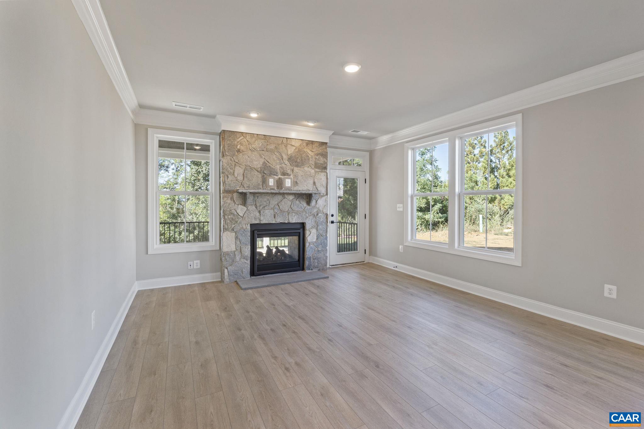 112 SUNBIRD LN