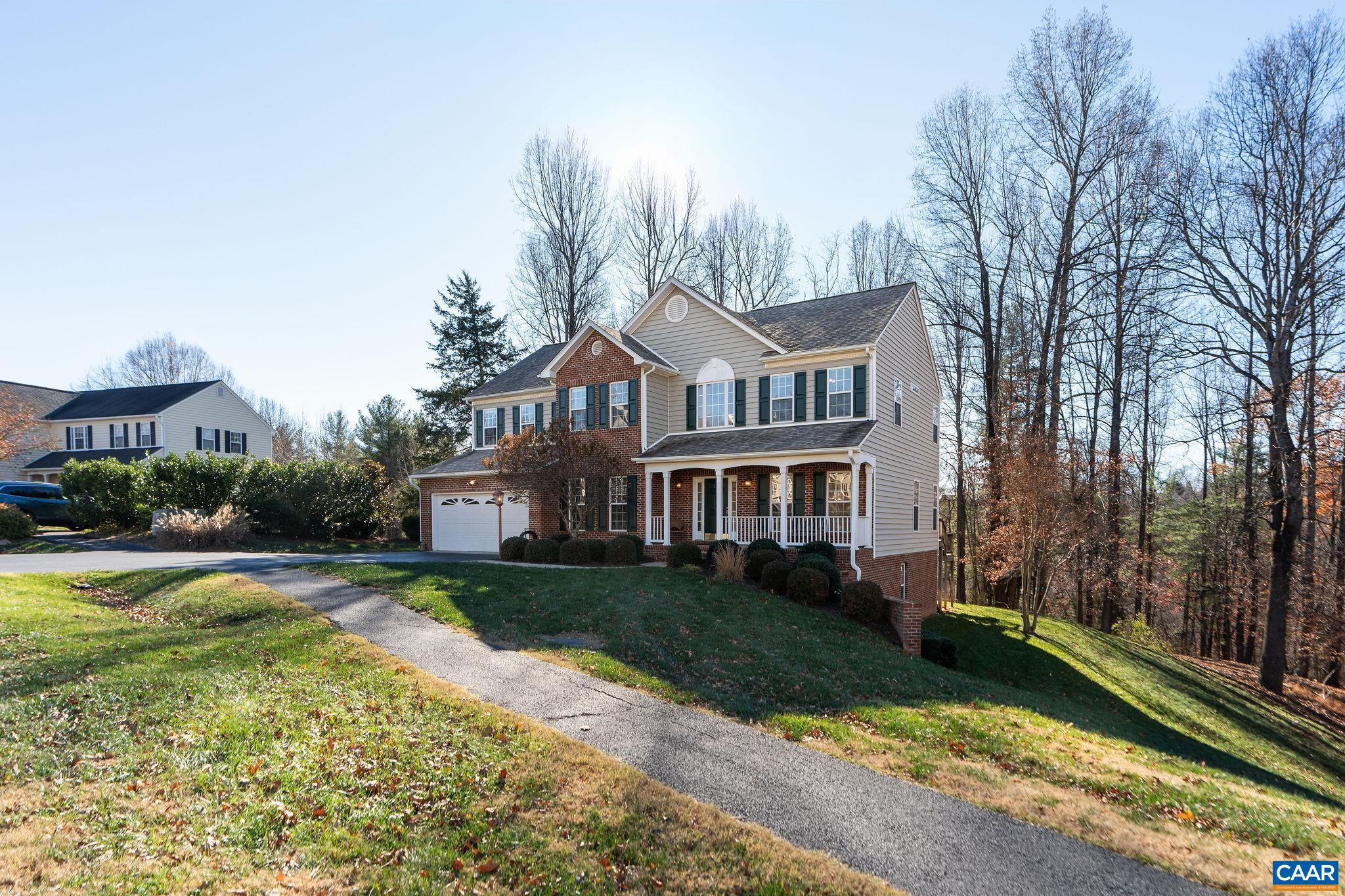 4943 LAKE TREE LN