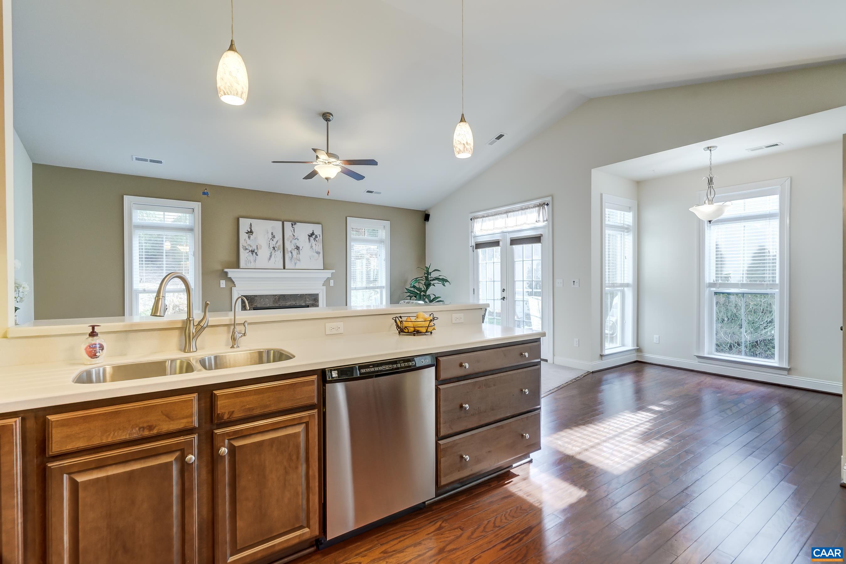 4634 MECHUMS RIVER RD