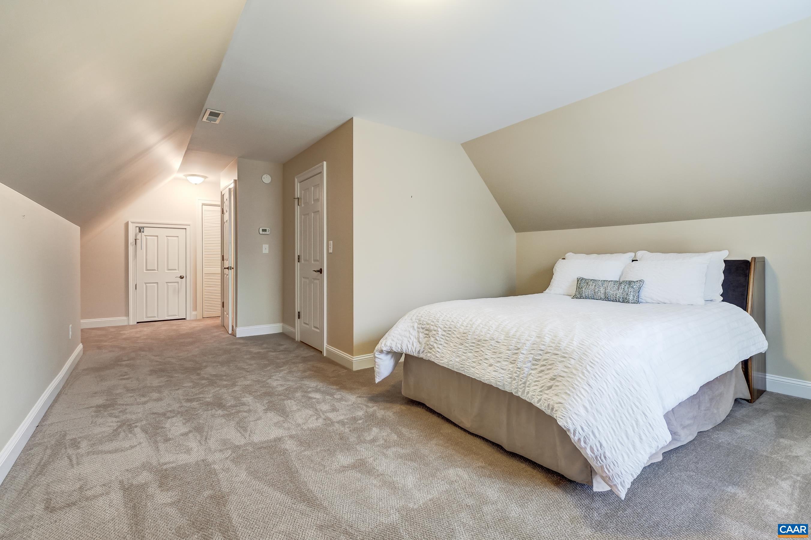 4634 MECHUMS RIVER RD