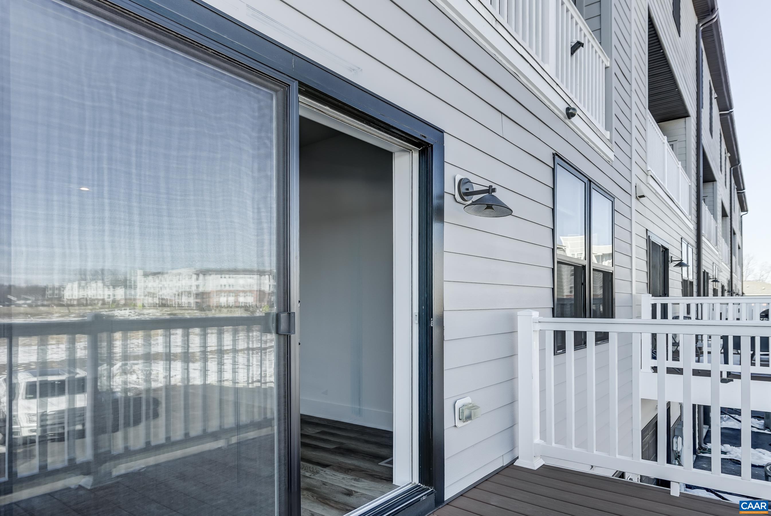 915 SALAMANDER ST Unit: A