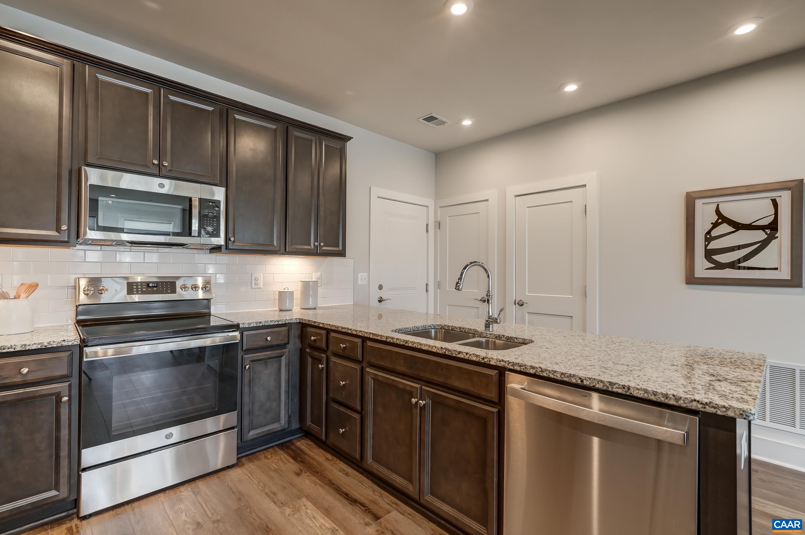 915 SALAMANDER ST Unit: A