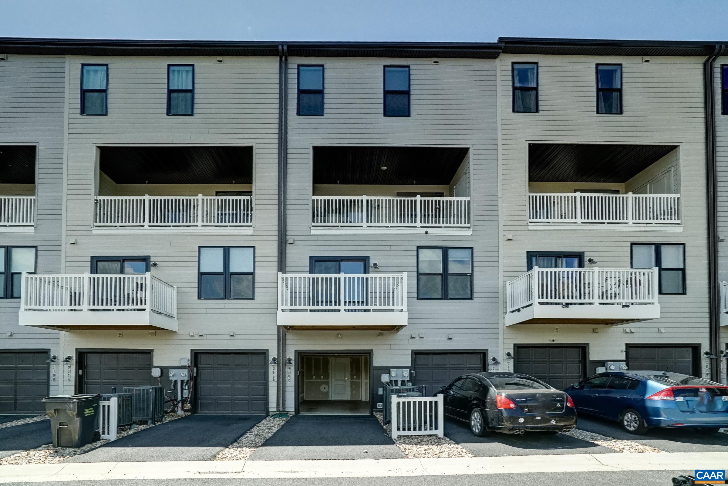 915 SALAMANDER ST Unit: A
