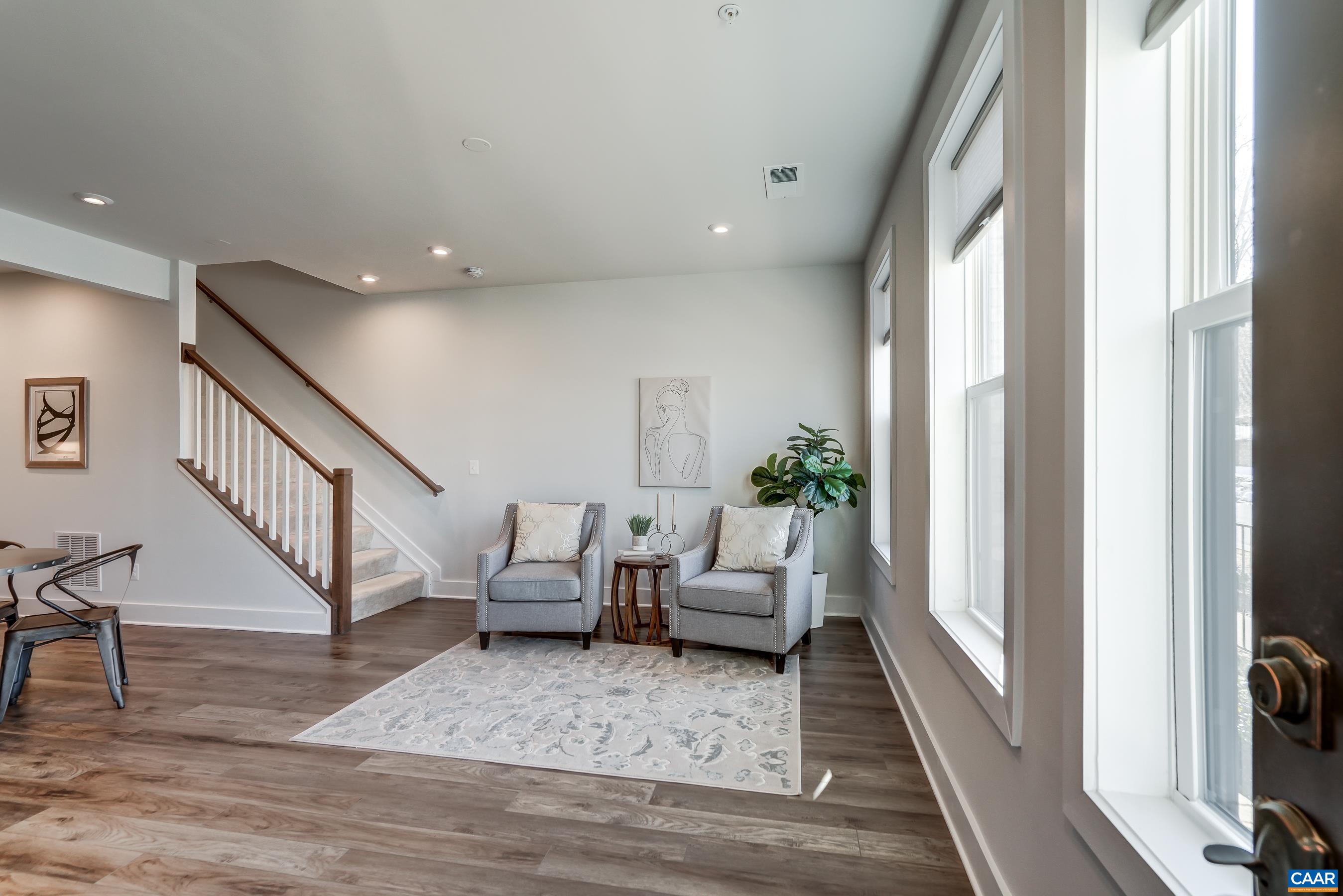 915 SALAMANDER ST Unit: A