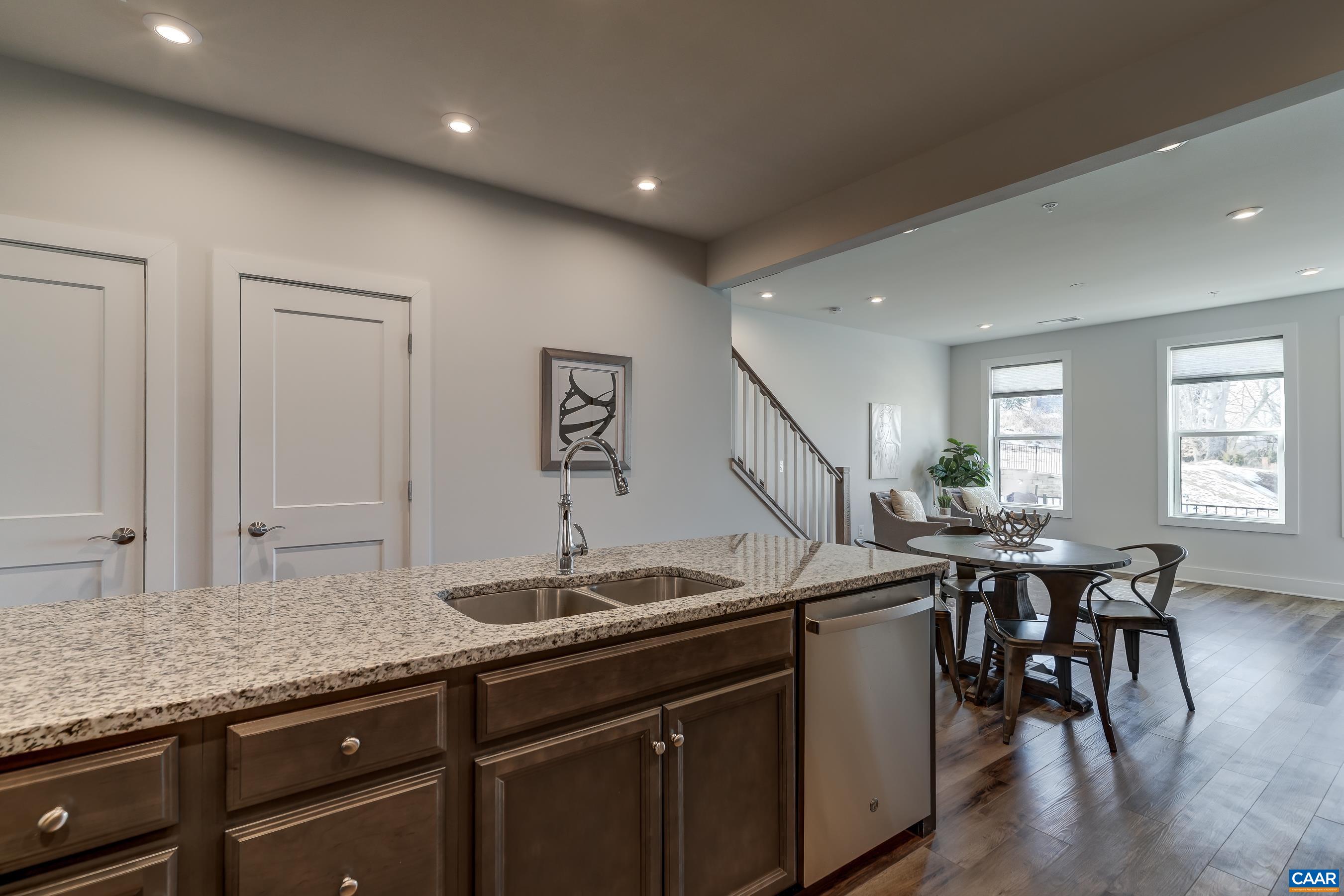 915 SALAMANDER ST Unit: A