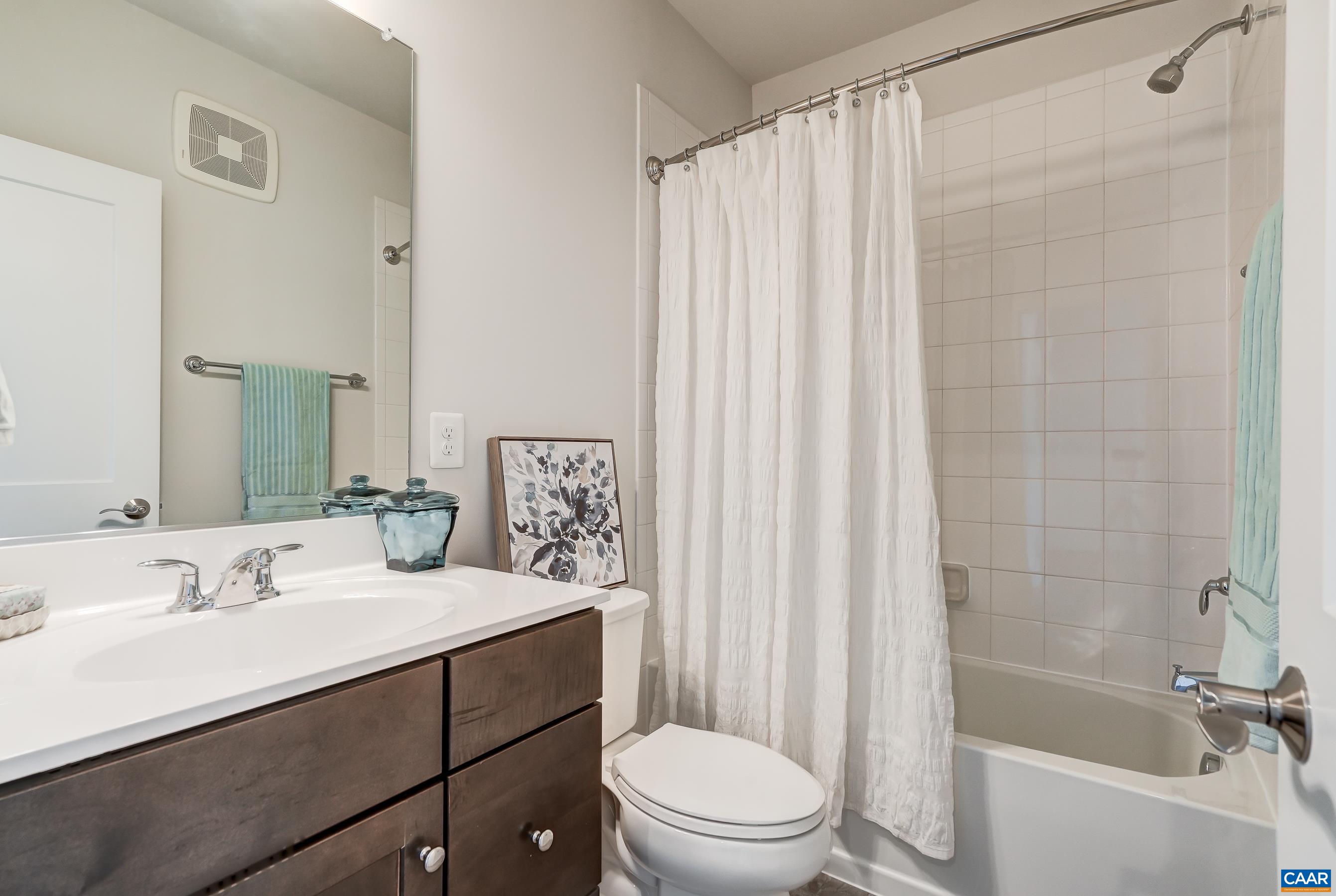 915 SALAMANDER ST Unit: A