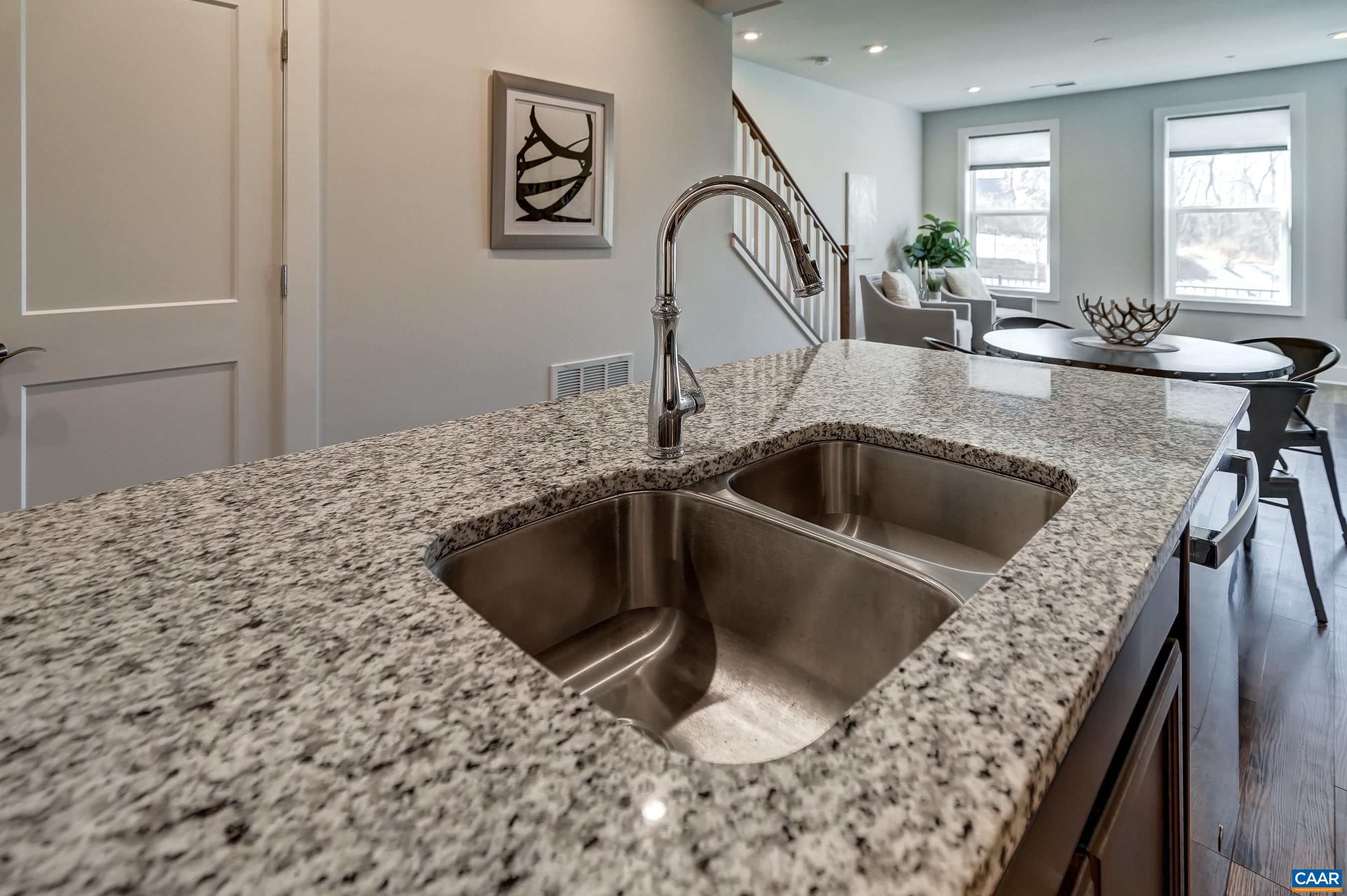 915 SALAMANDER ST Unit: A