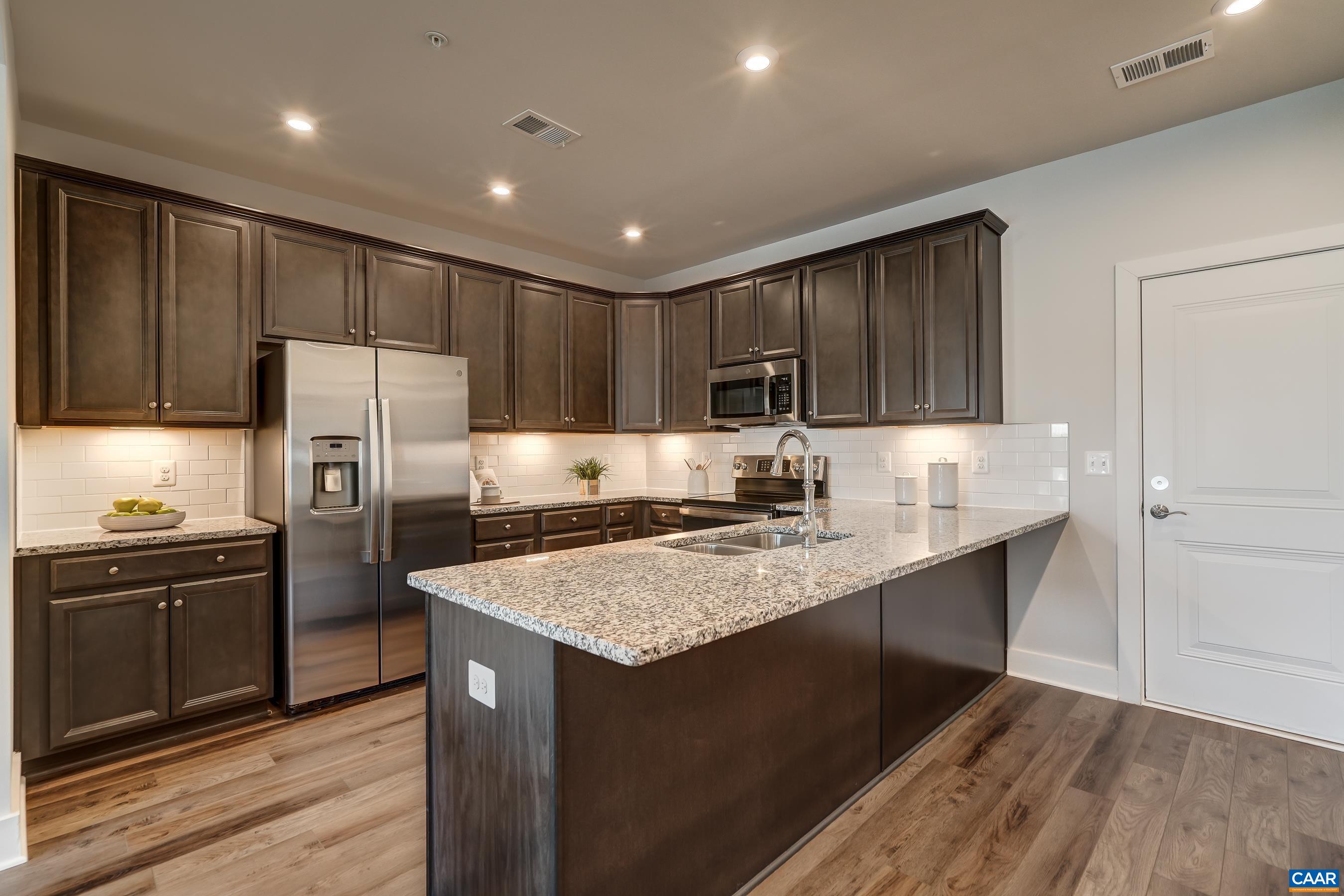 915 SALAMANDER ST Unit: A