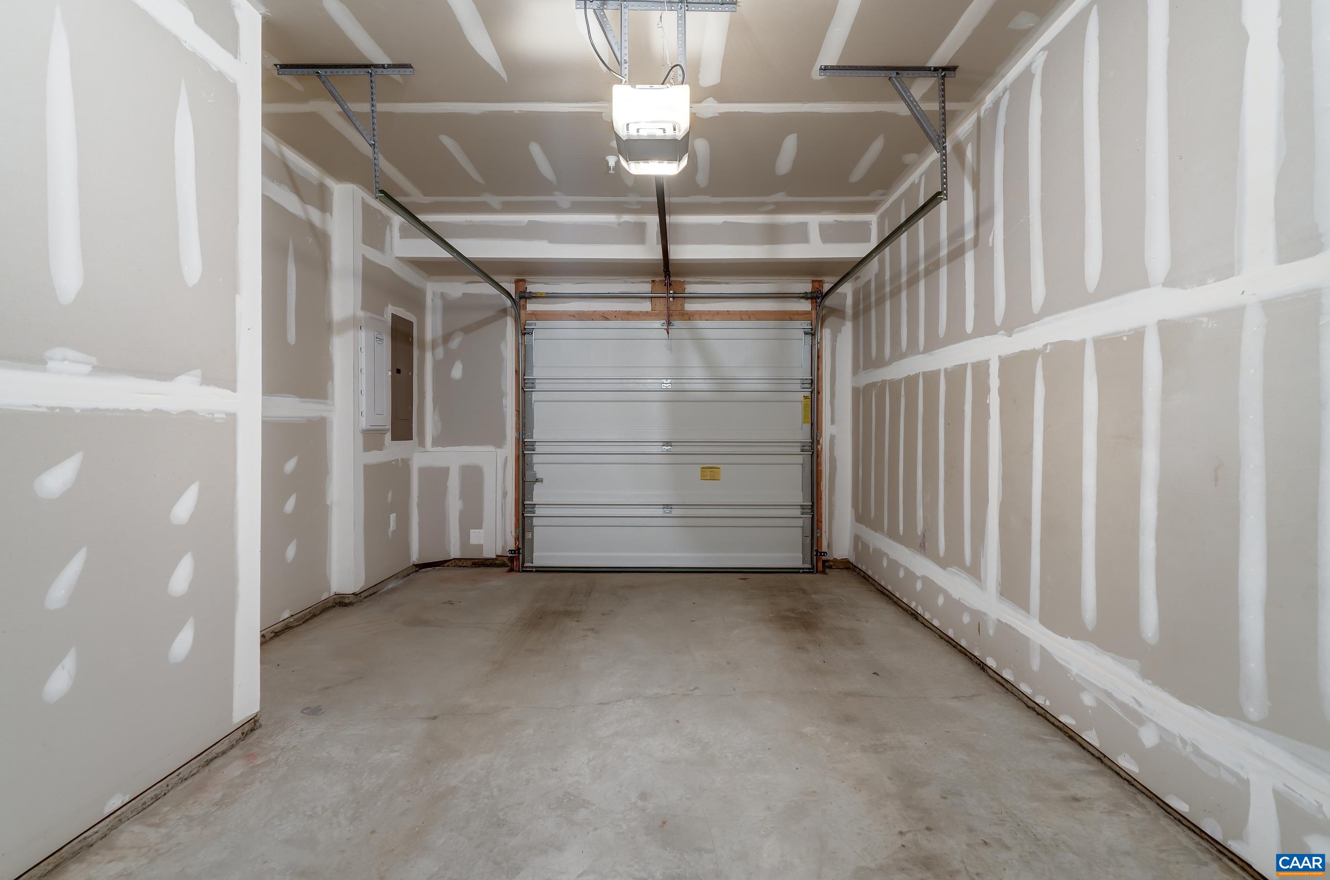 915 SALAMANDER ST Unit: A