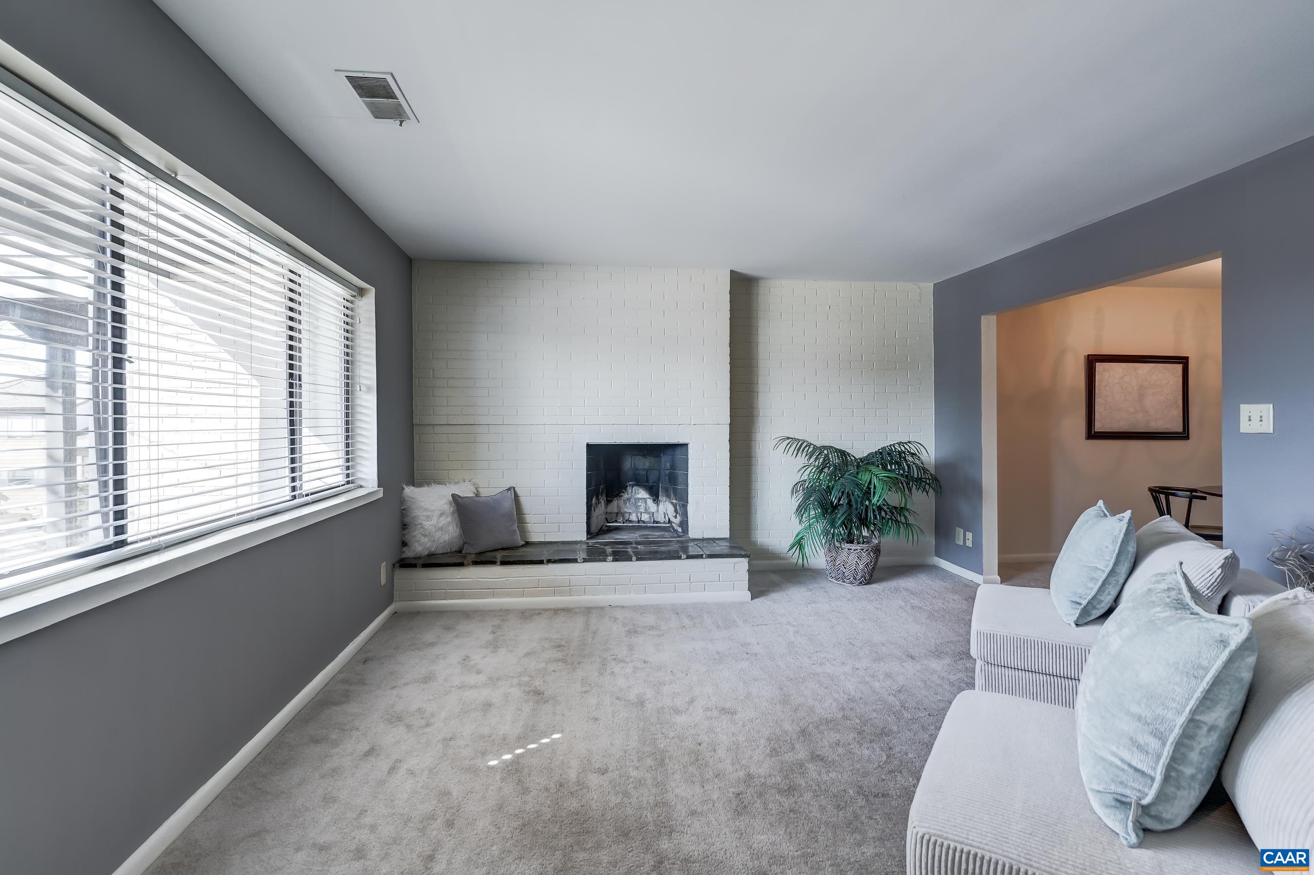 306 HARVEST DR