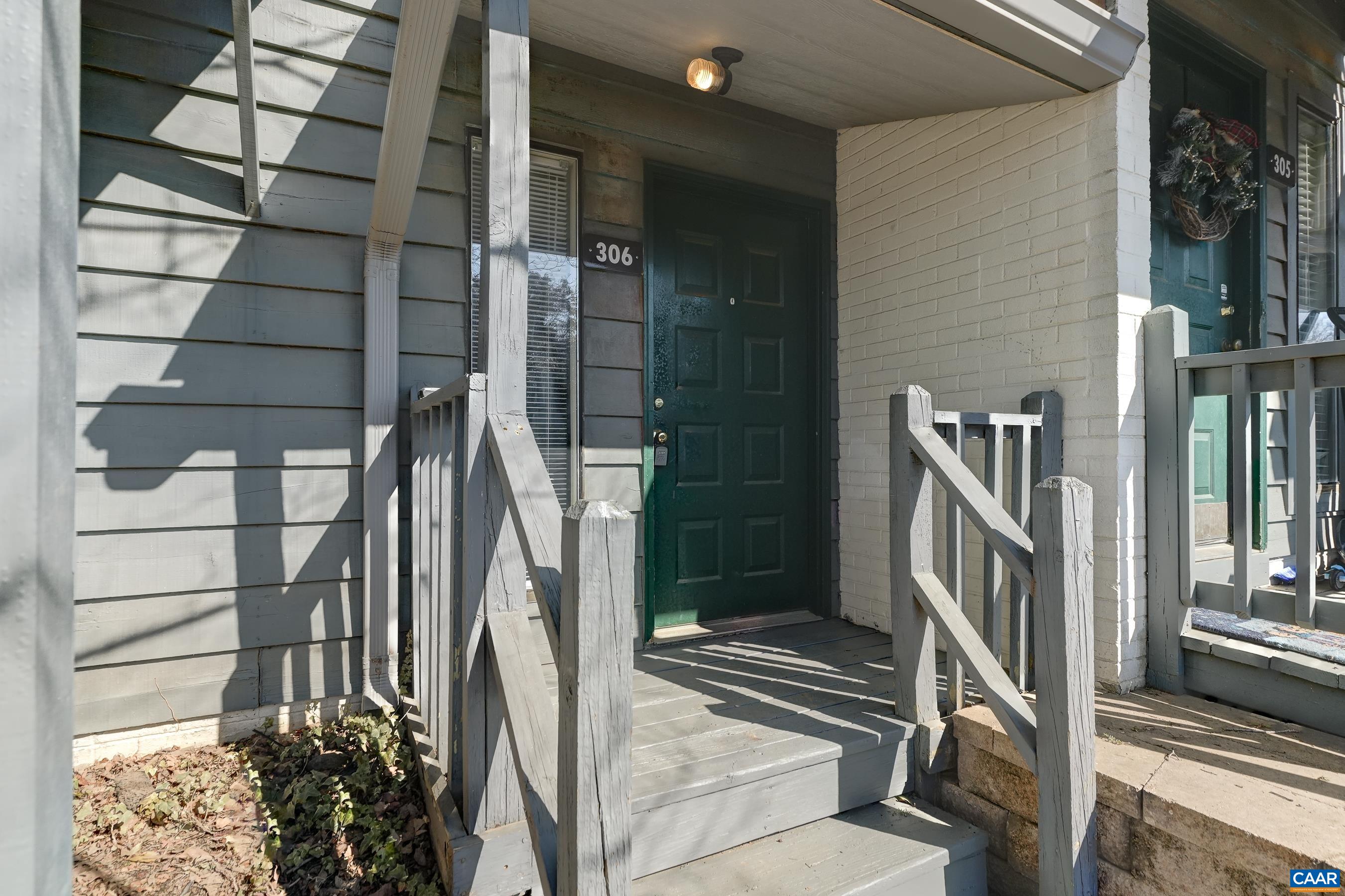 306 HARVEST DR