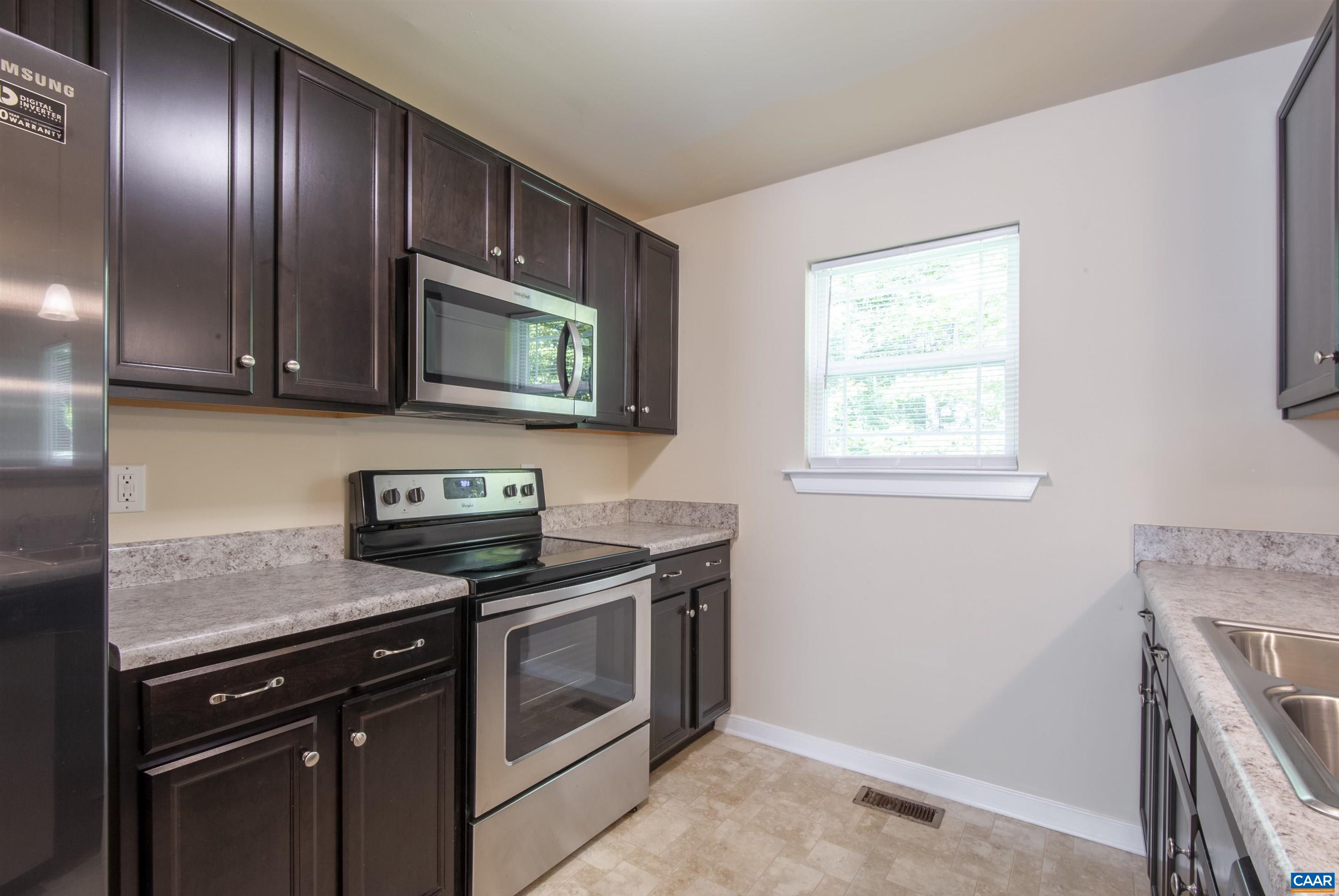 13 ZEPHYR RD