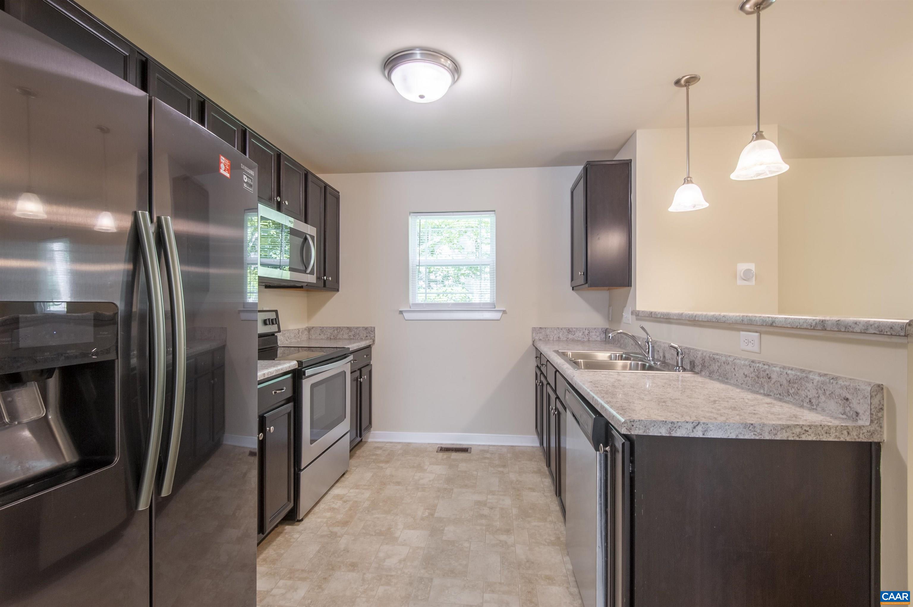 13 ZEPHYR RD