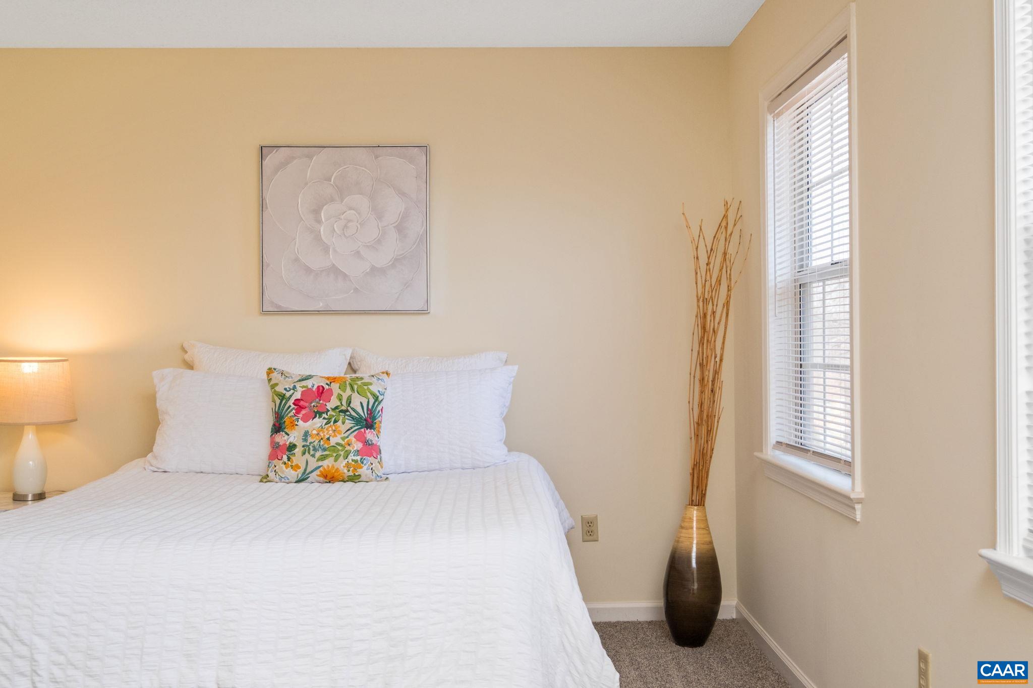 320 WESTFIELD RD