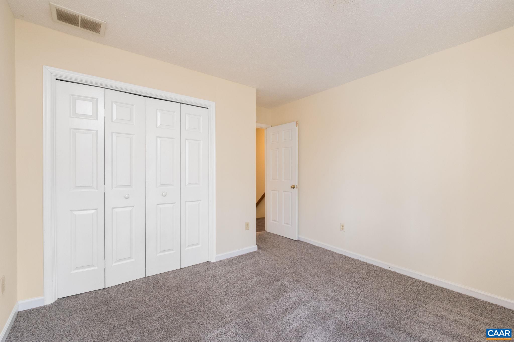 320 WESTFIELD RD