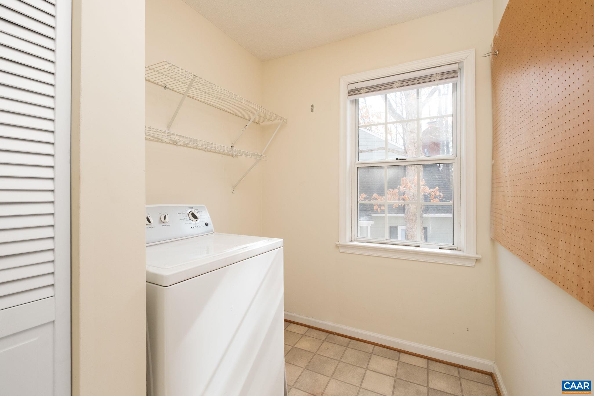 320 WESTFIELD RD