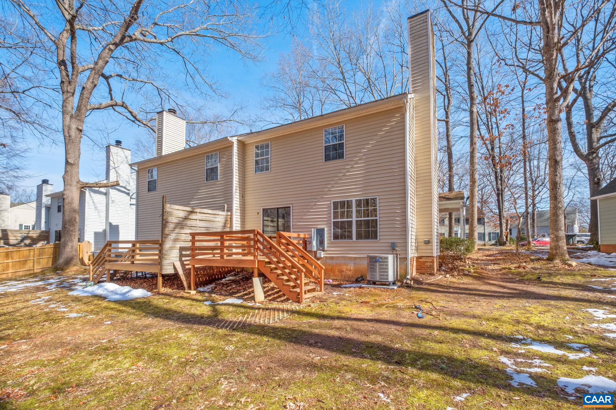 320 WESTFIELD RD