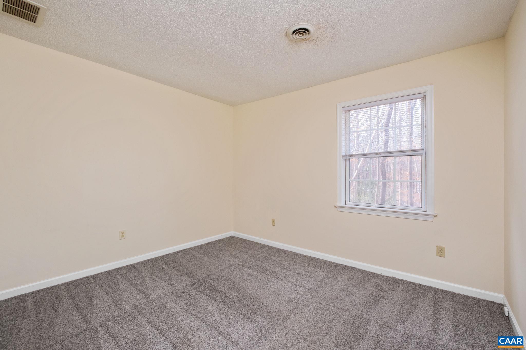 320 WESTFIELD RD